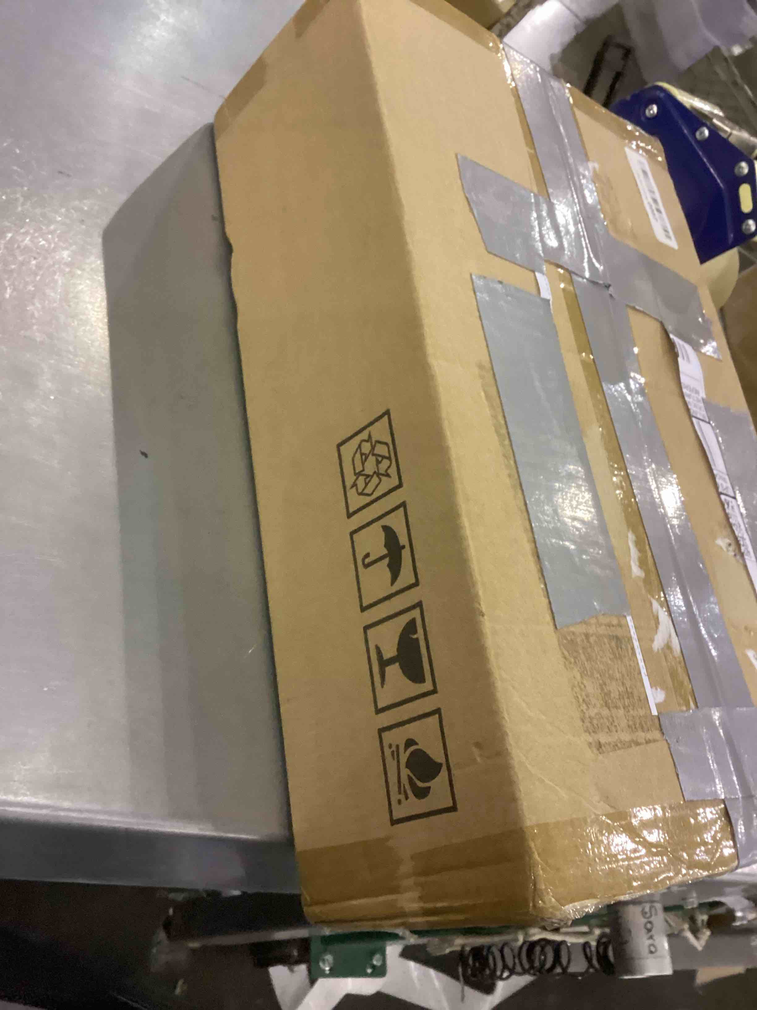 https://s3.amazonaws.com/lotting-images-prod/bidfta/EXS00554995_1694011829942.jpeg