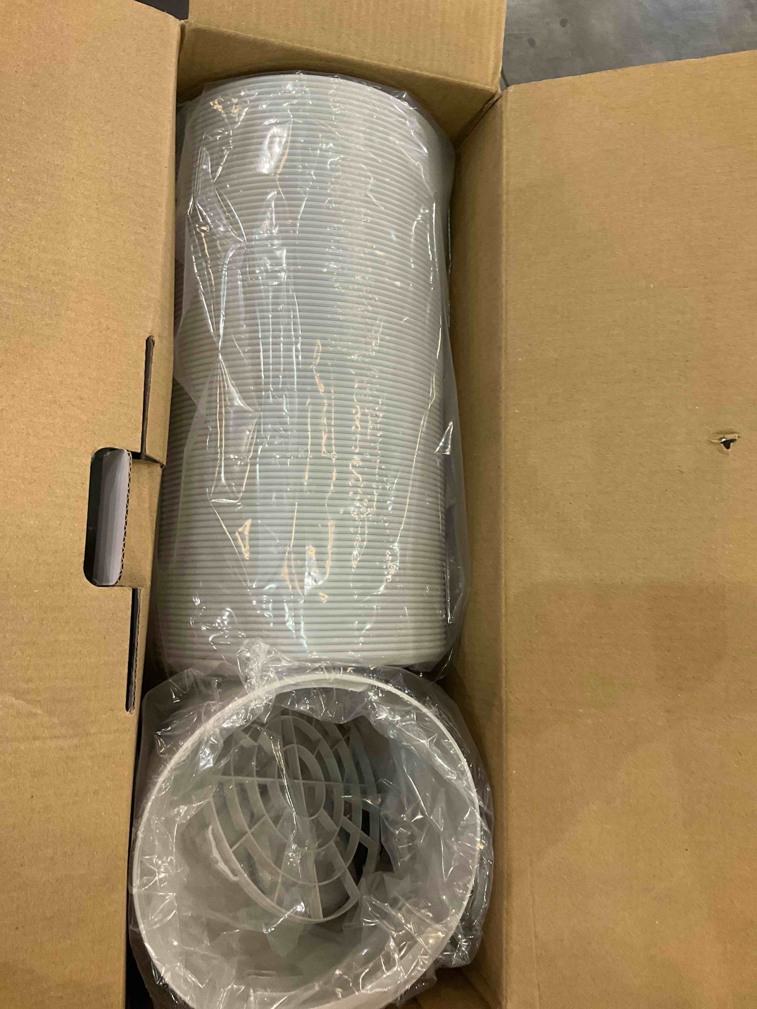 https://s3.amazonaws.com/lotting-images-prod/bidfta/EXS00555080_1693929066886.jpeg