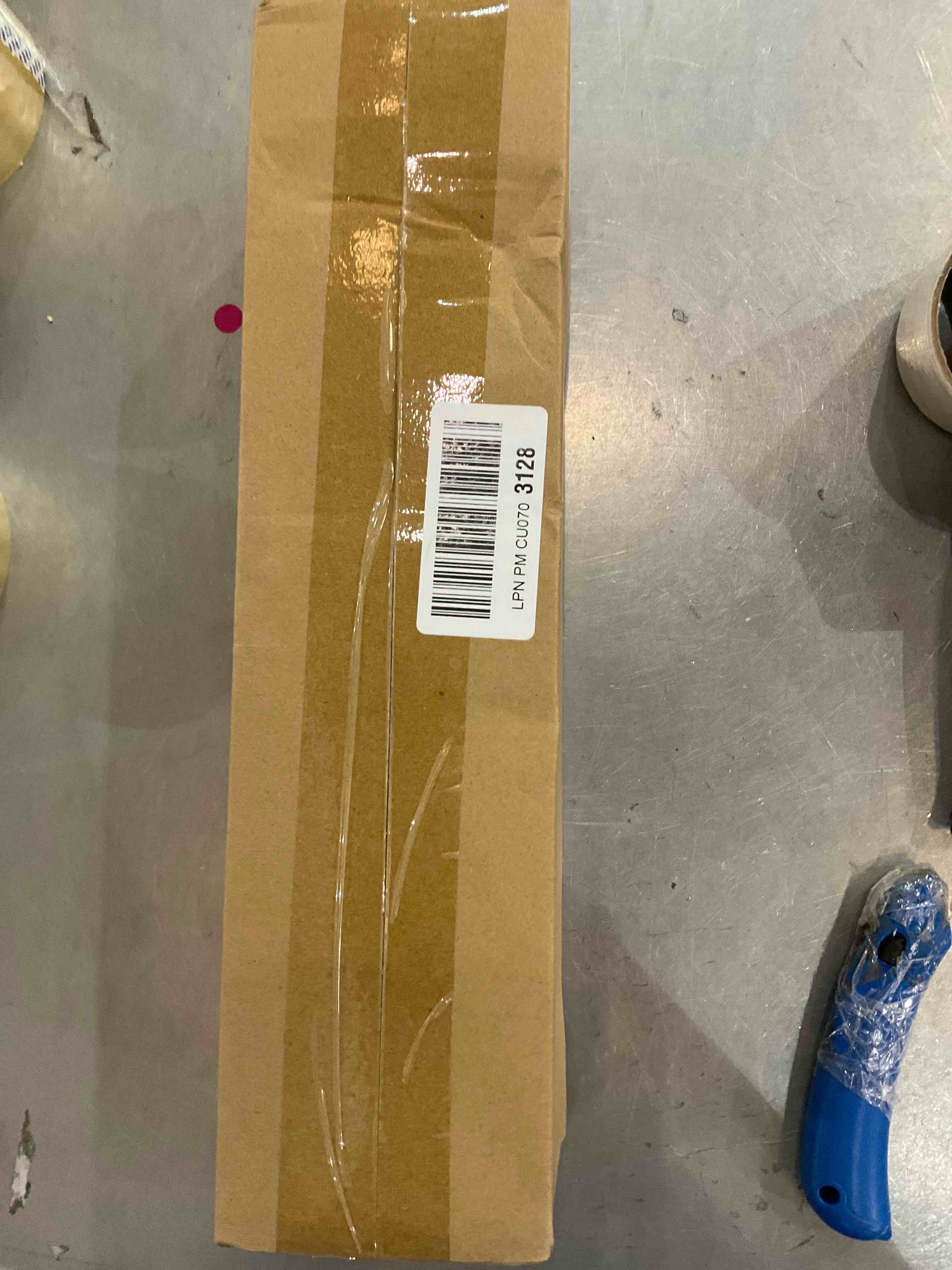 https://s3.amazonaws.com/lotting-images-prod/bidfta/EXS00555825_1694181522292.jpeg