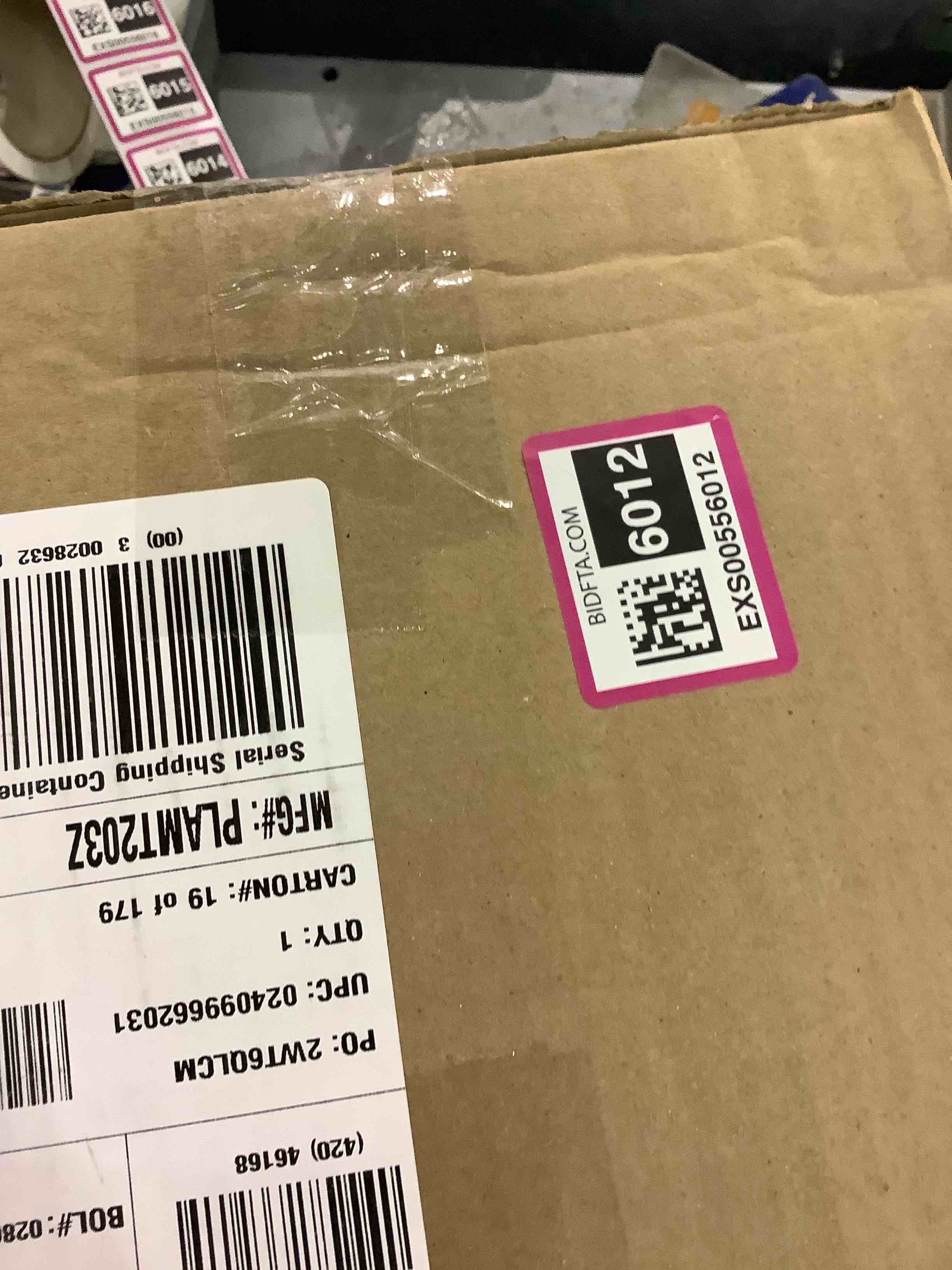 https://s3.amazonaws.com/lotting-images-prod/bidfta/EXS00556012_1694087894109.jpeg