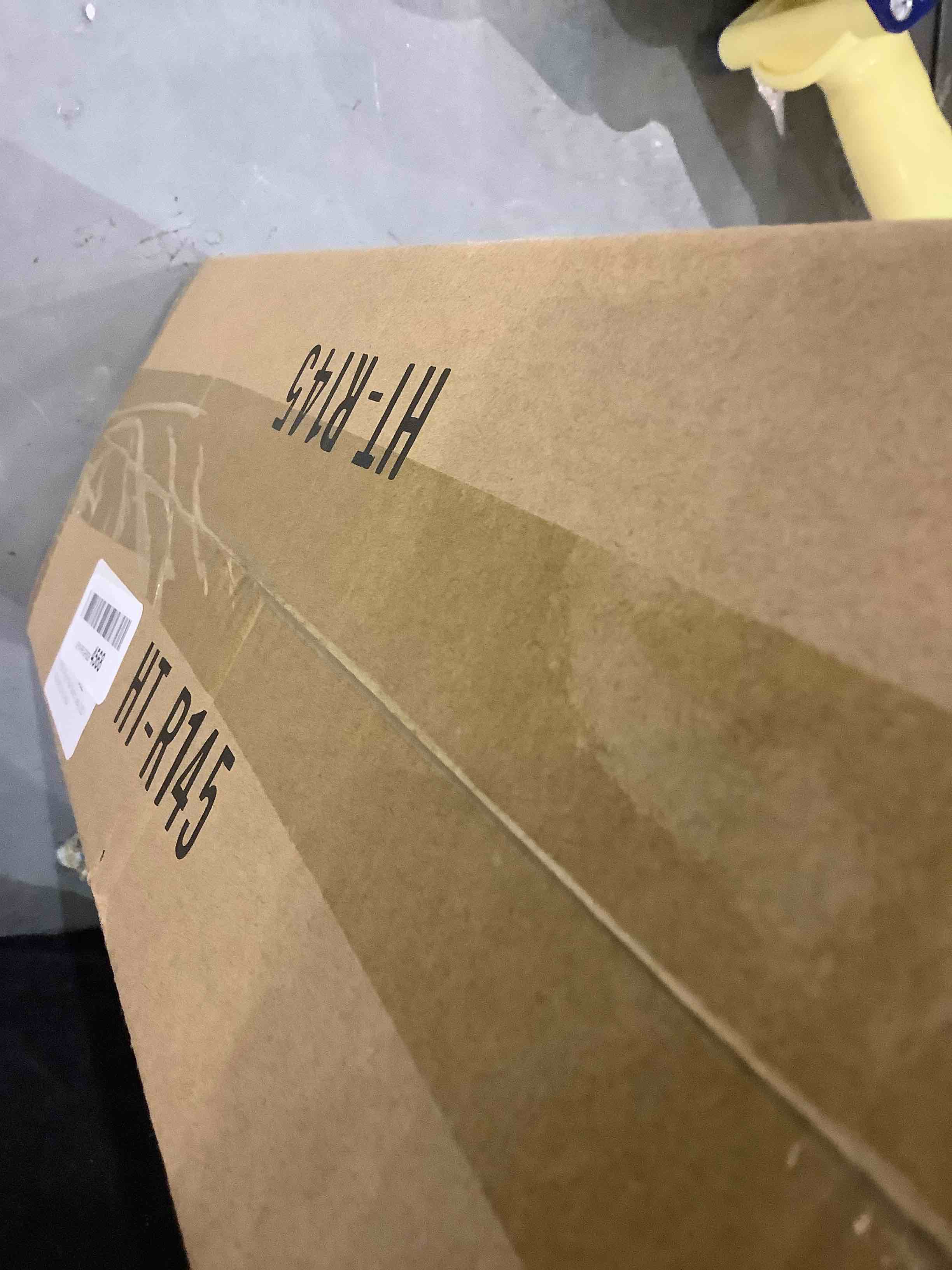 https://s3.amazonaws.com/lotting-images-prod/bidfta/EXS00556013_1694087996716.jpeg