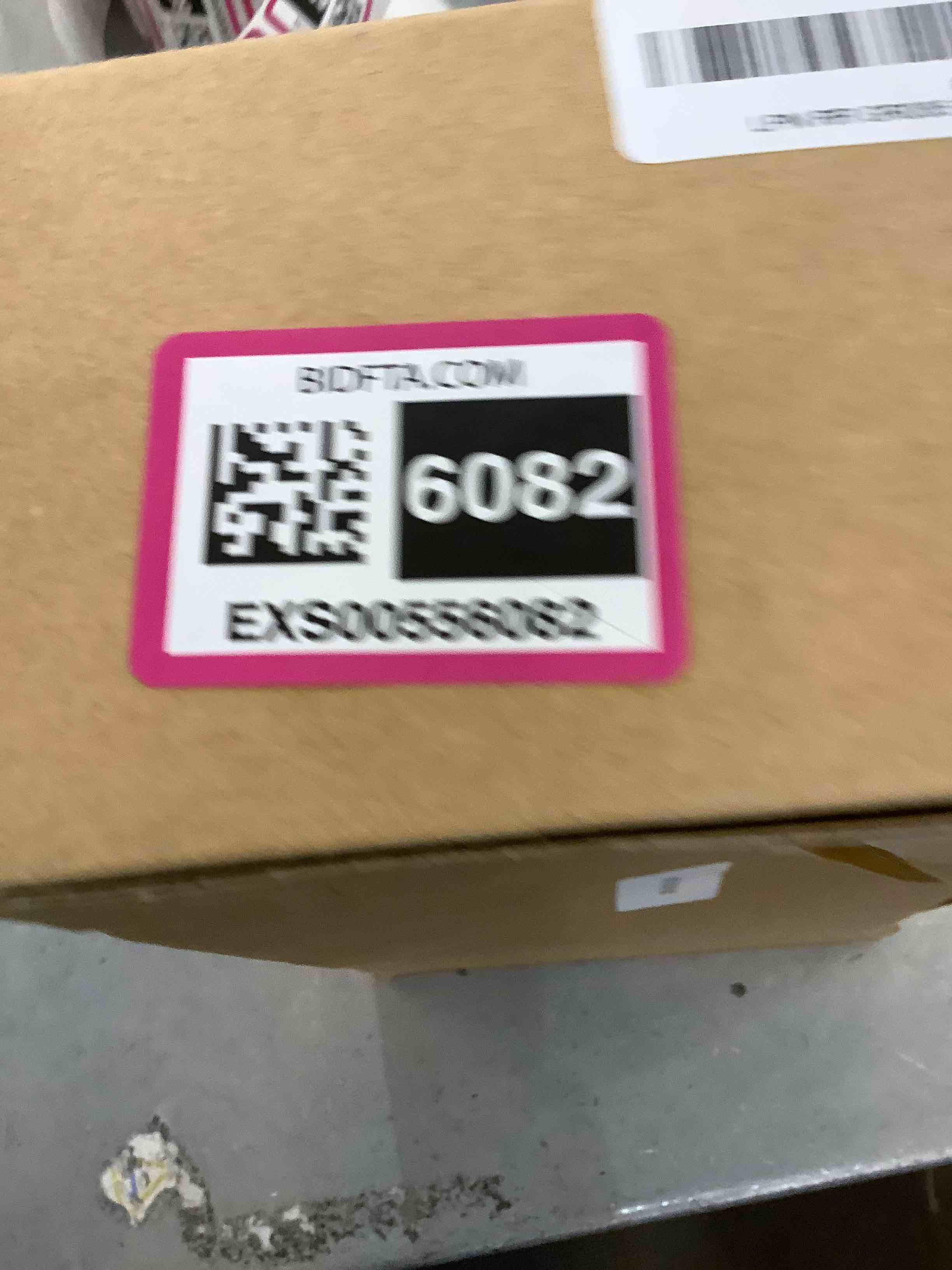 https://s3.amazonaws.com/lotting-images-prod/bidfta/EXS00556082_1694097703318.jpeg