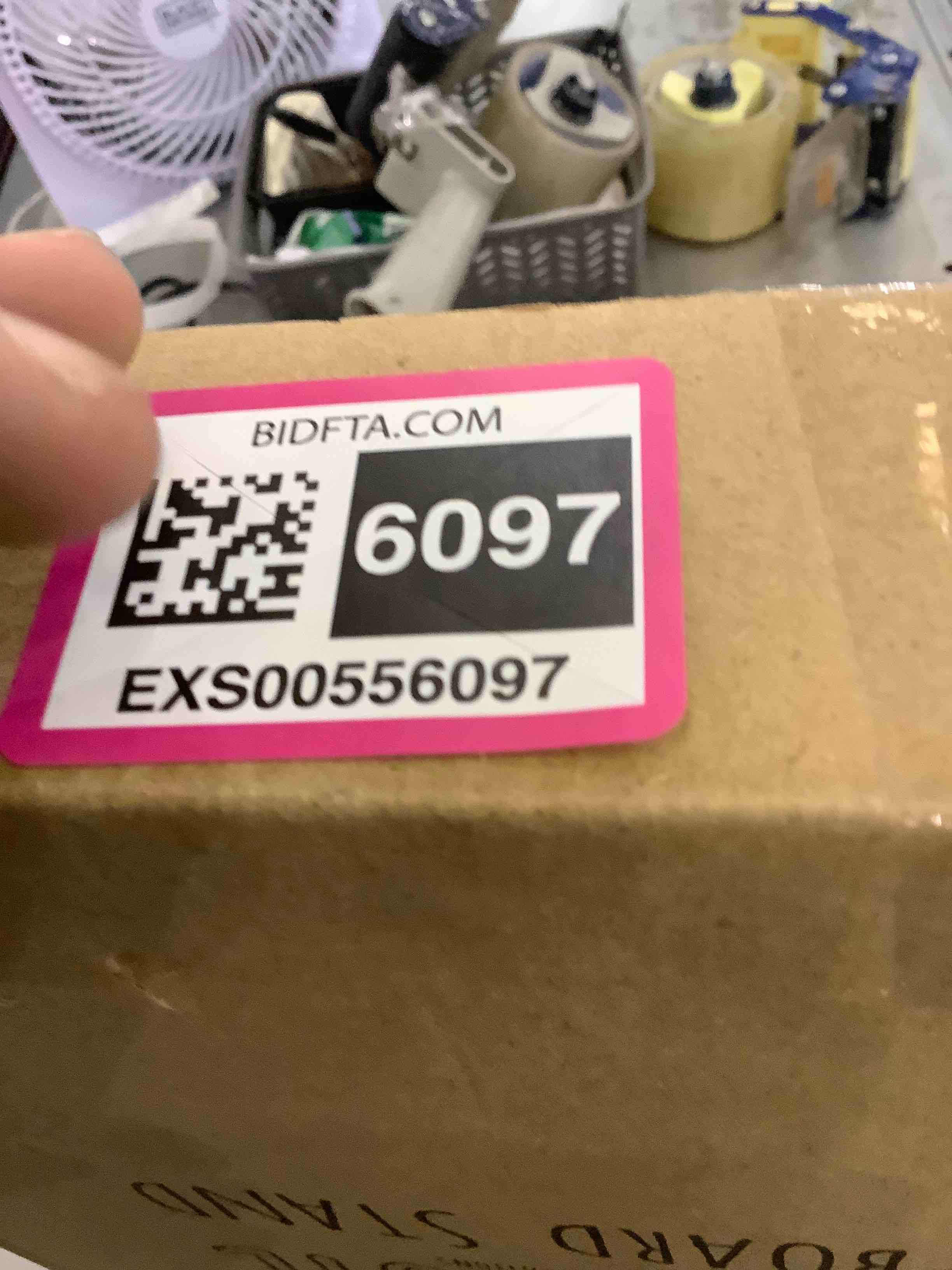 https://s3.amazonaws.com/lotting-images-prod/bidfta/EXS00556097_1694099236743.jpeg