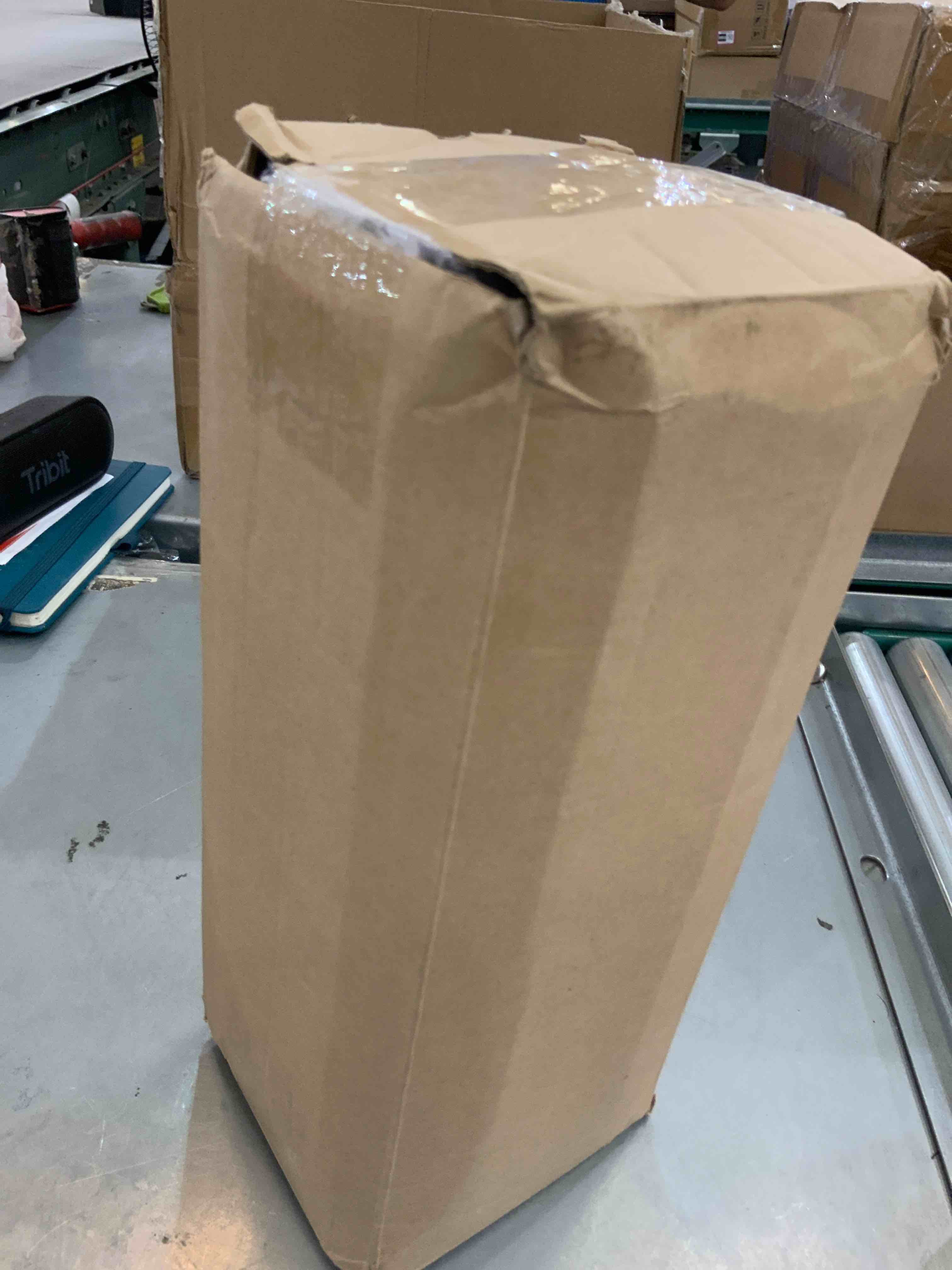 https://s3.amazonaws.com/lotting-images-prod/bidfta/EXS00556993_1693939302152.jpeg