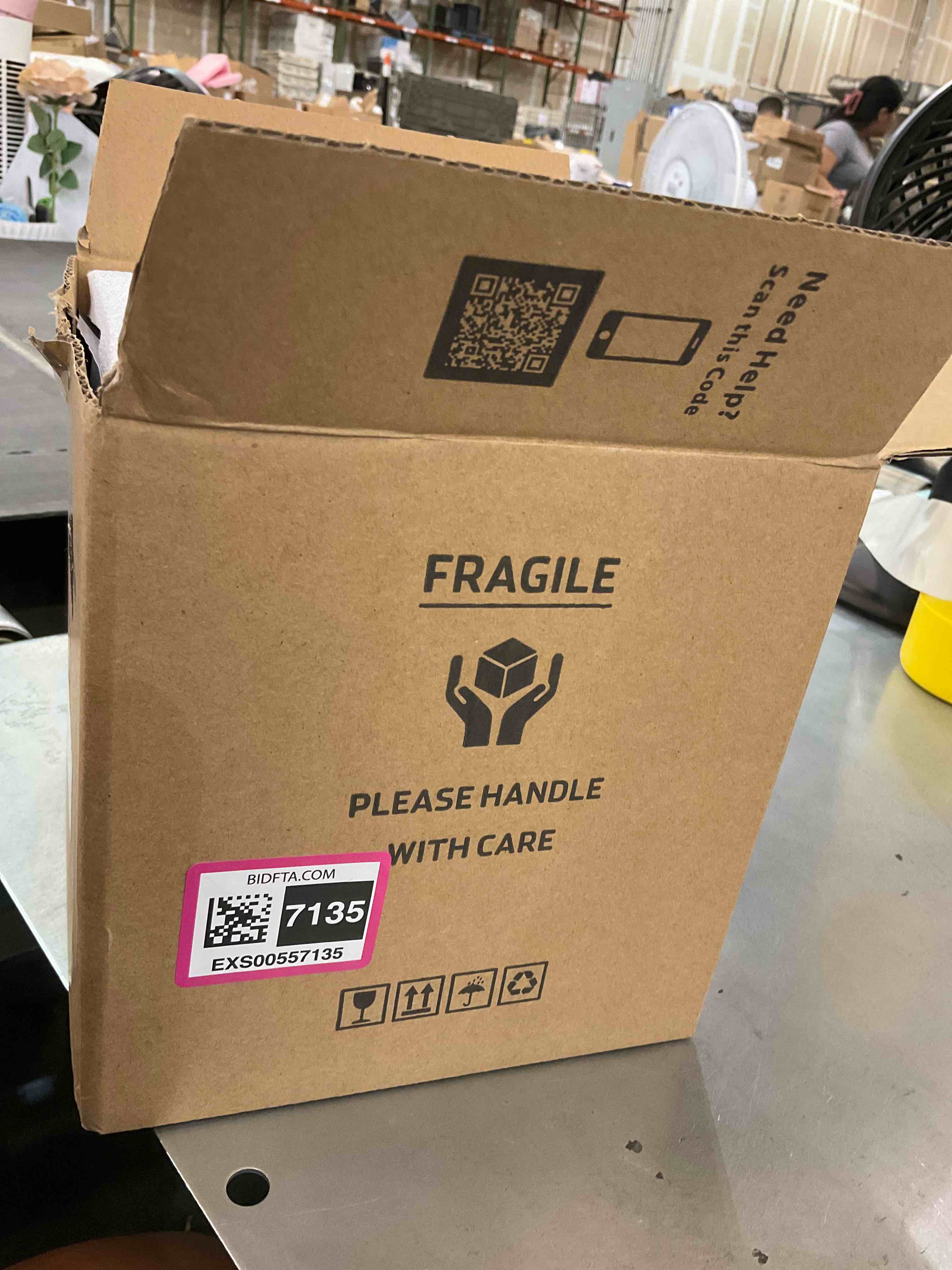 https://s3.amazonaws.com/lotting-images-prod/bidfta/EXS00557135_1693933271162.jpeg