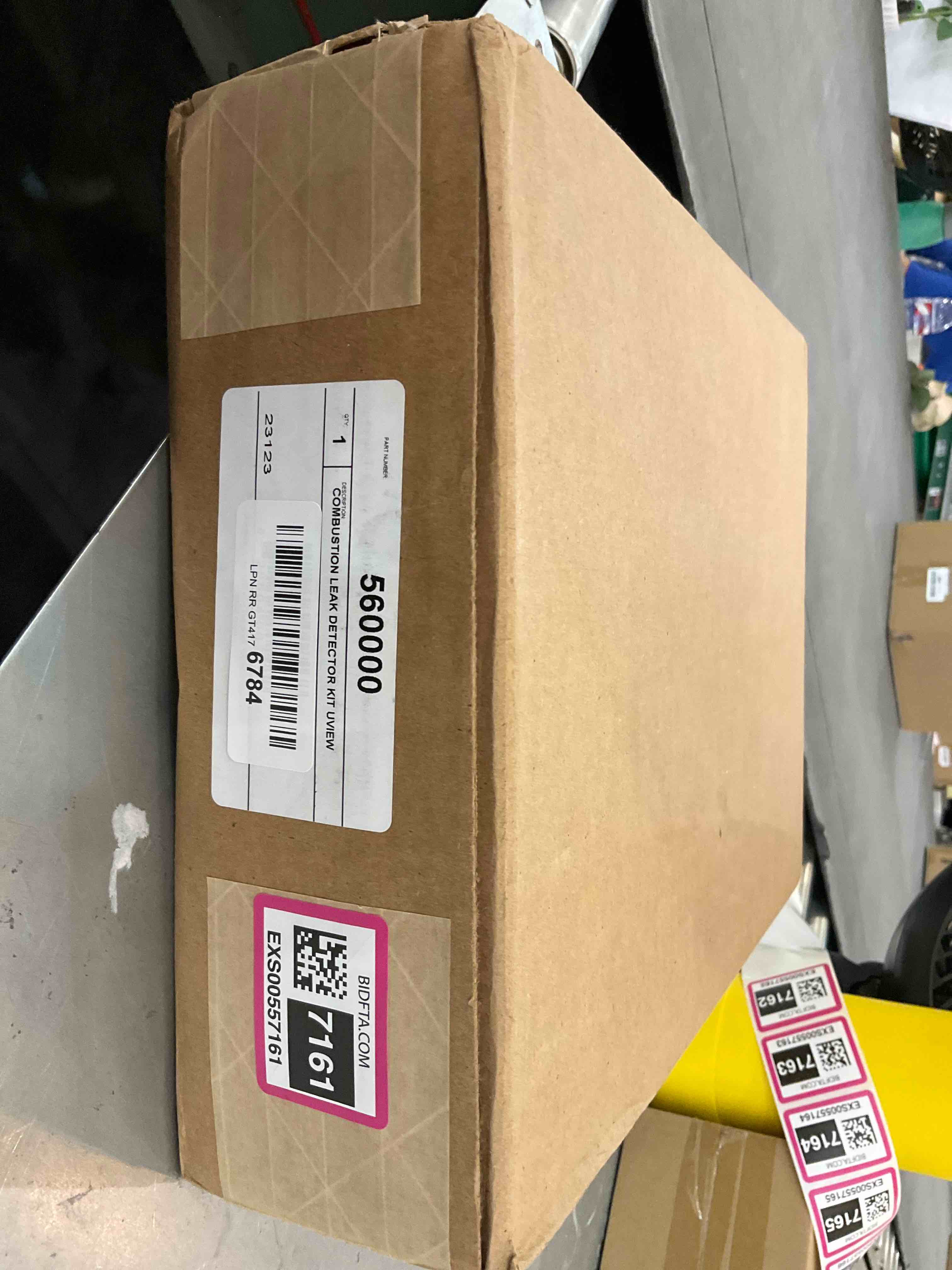 https://s3.amazonaws.com/lotting-images-prod/bidfta/EXS00557161_1693939247489.jpeg