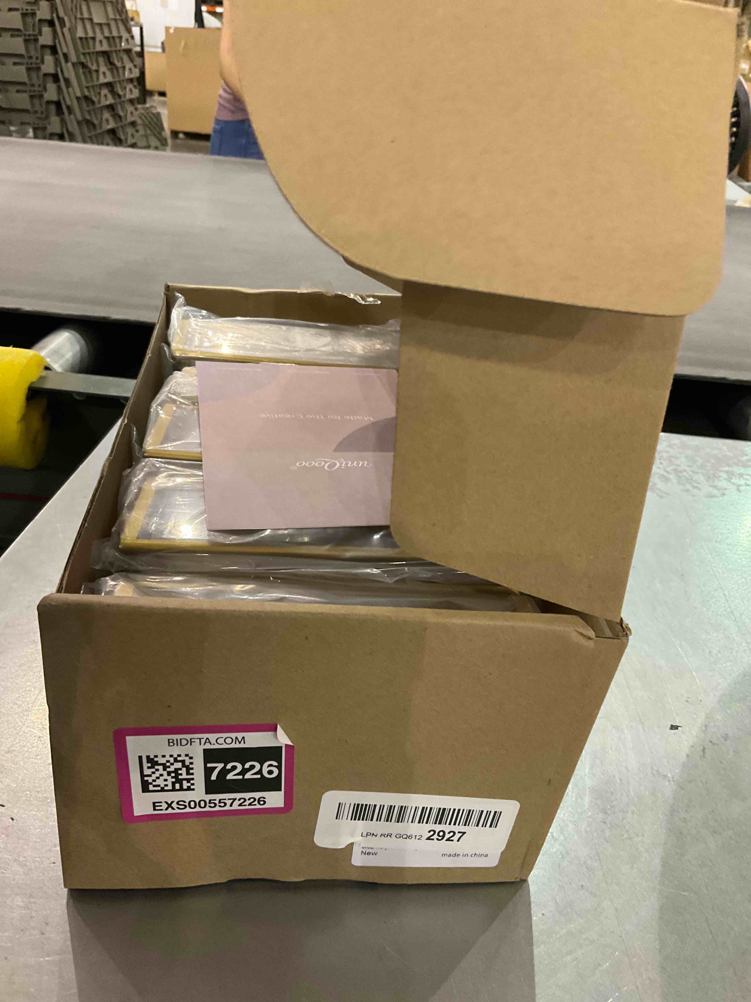 https://s3.amazonaws.com/lotting-images-prod/bidfta/EXS00557226_1694008725223.jpeg