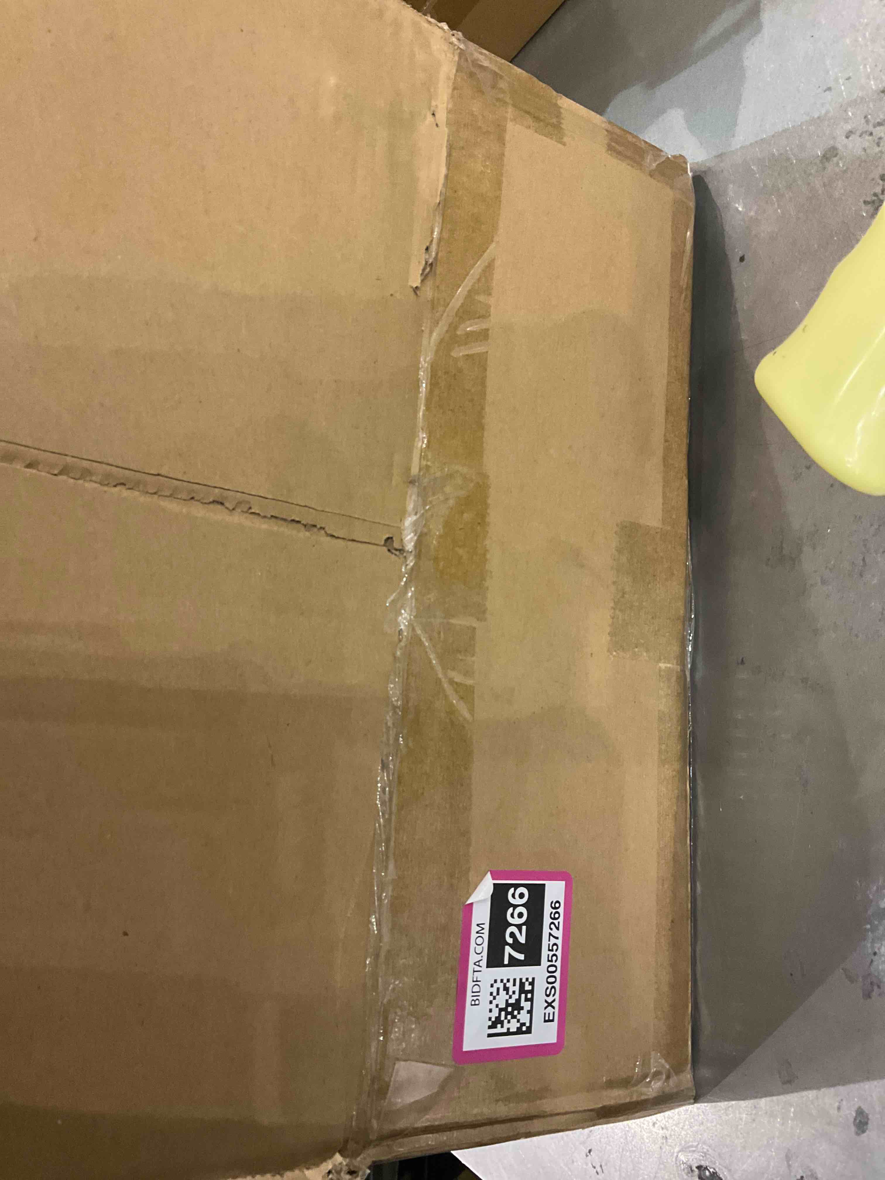 https://s3.amazonaws.com/lotting-images-prod/bidfta/EXS00557266_1694013901479.jpeg