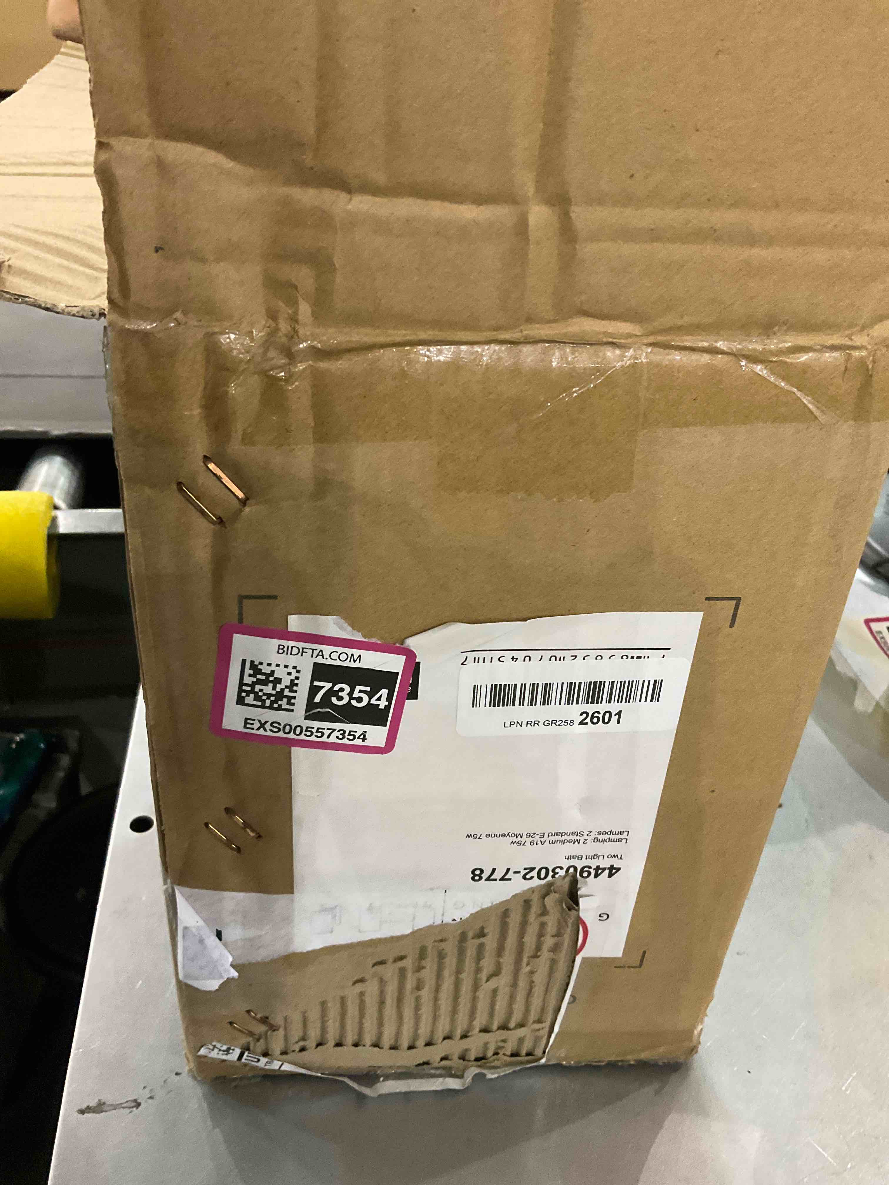 https://s3.amazonaws.com/lotting-images-prod/bidfta/EXS00557354_1694087984147.jpeg