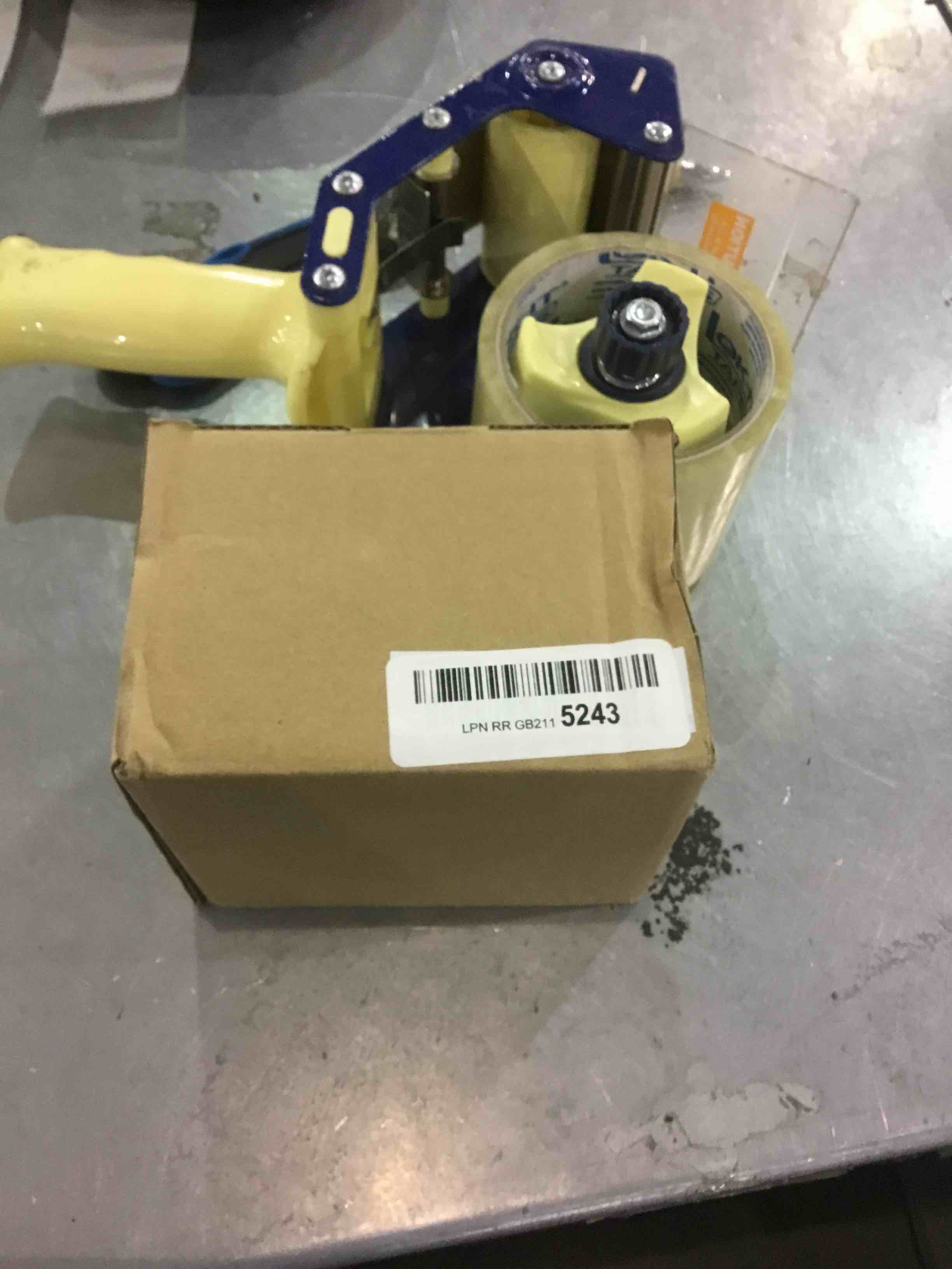 https://s3.amazonaws.com/lotting-images-prod/bidfta/EXS00557518_1693914925365.jpeg
