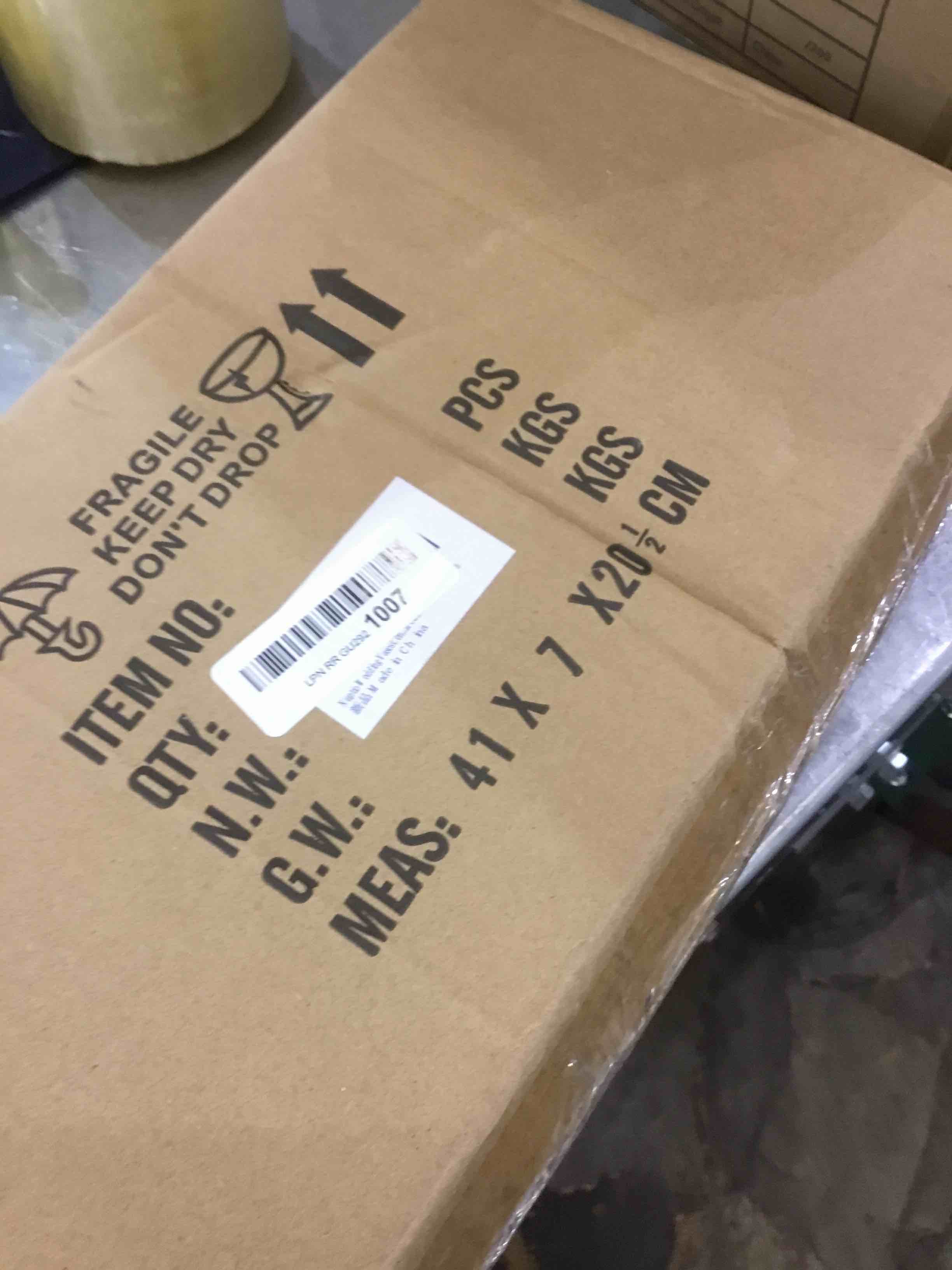 https://s3.amazonaws.com/lotting-images-prod/bidfta/EXS00557621_1693931634998.jpeg