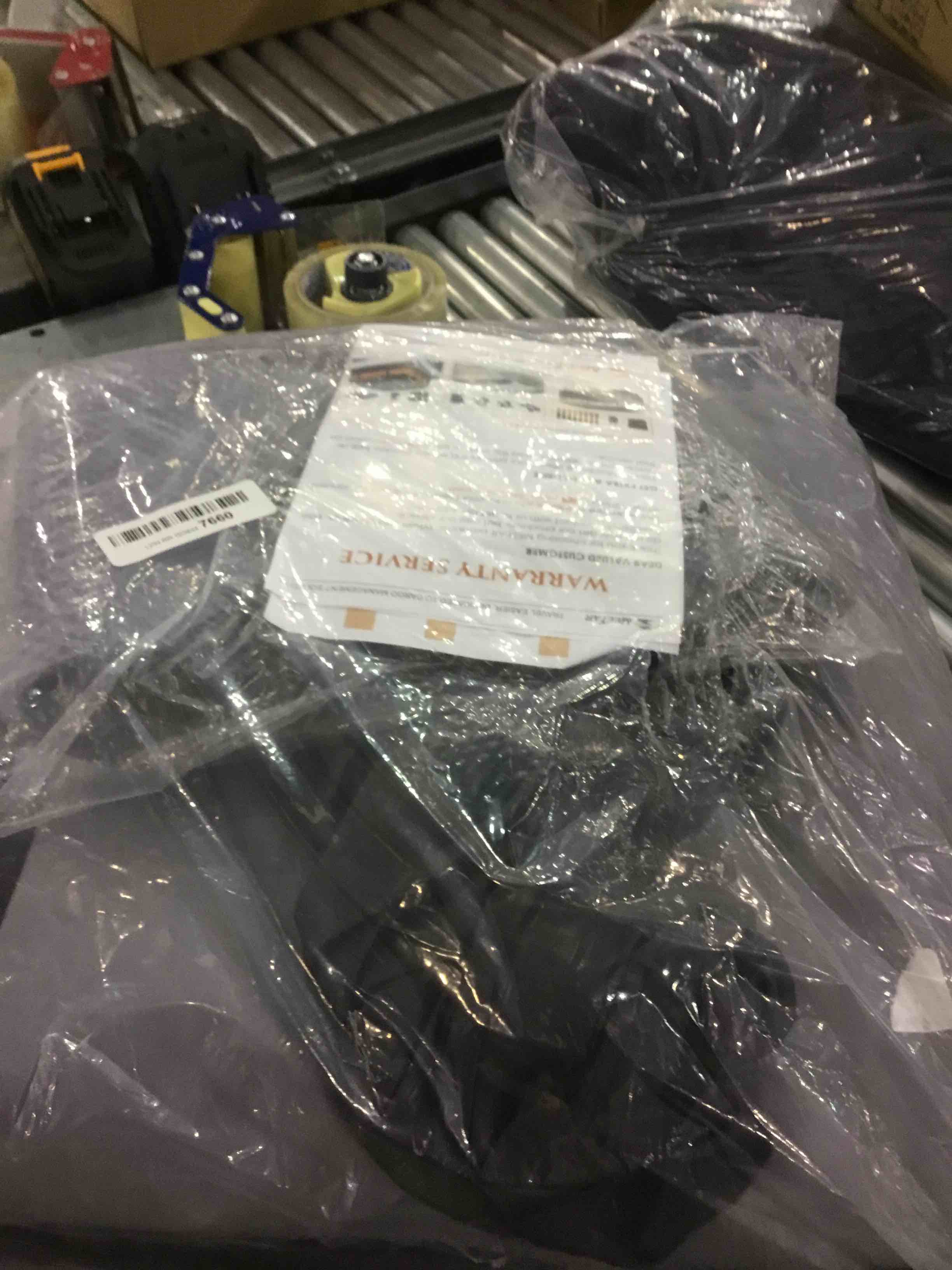 https://s3.amazonaws.com/lotting-images-prod/bidfta/EXS00557793_1694012637676.jpeg