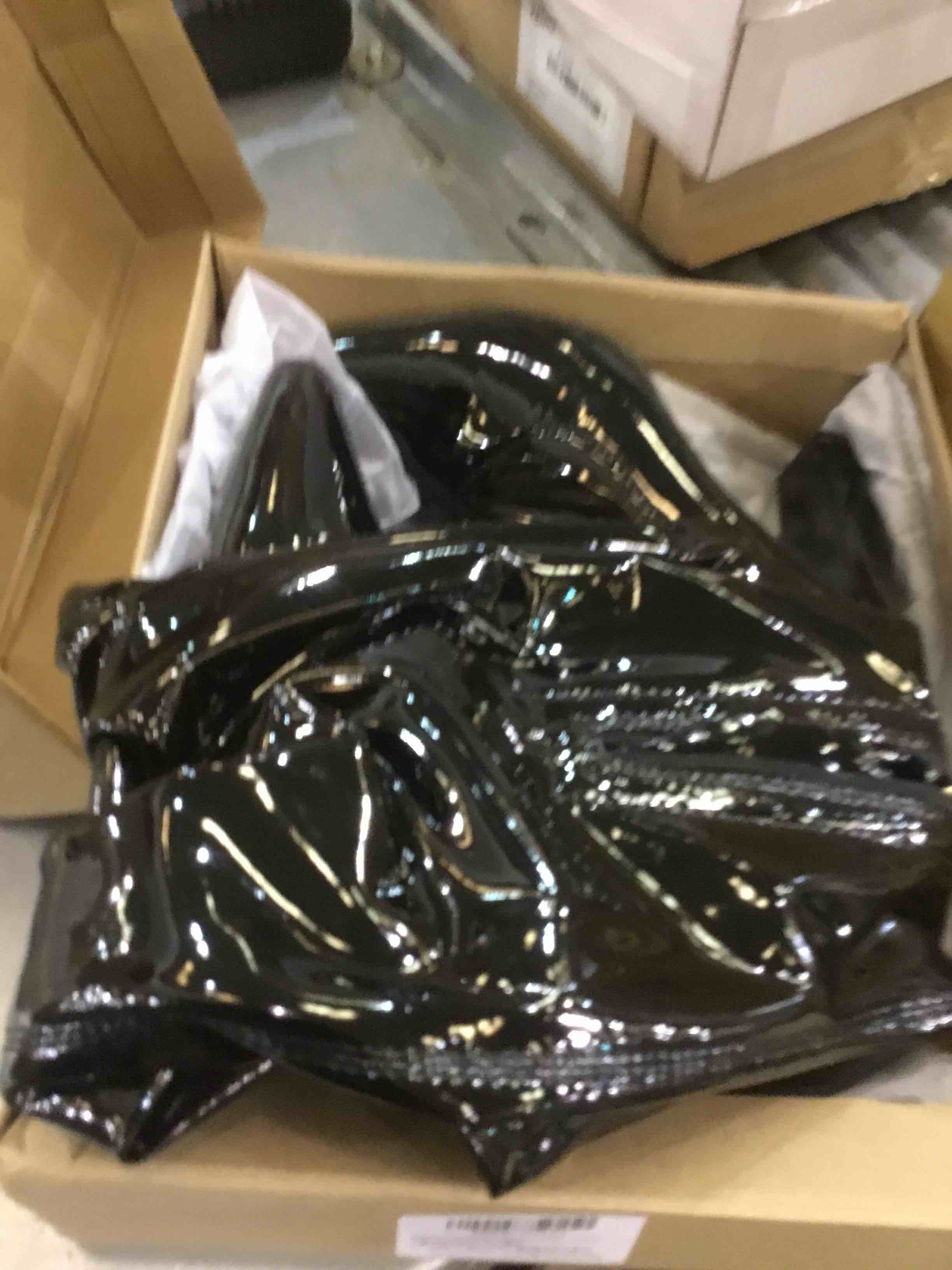 https://s3.amazonaws.com/lotting-images-prod/bidfta/EXS00557924_1694097584002.jpeg