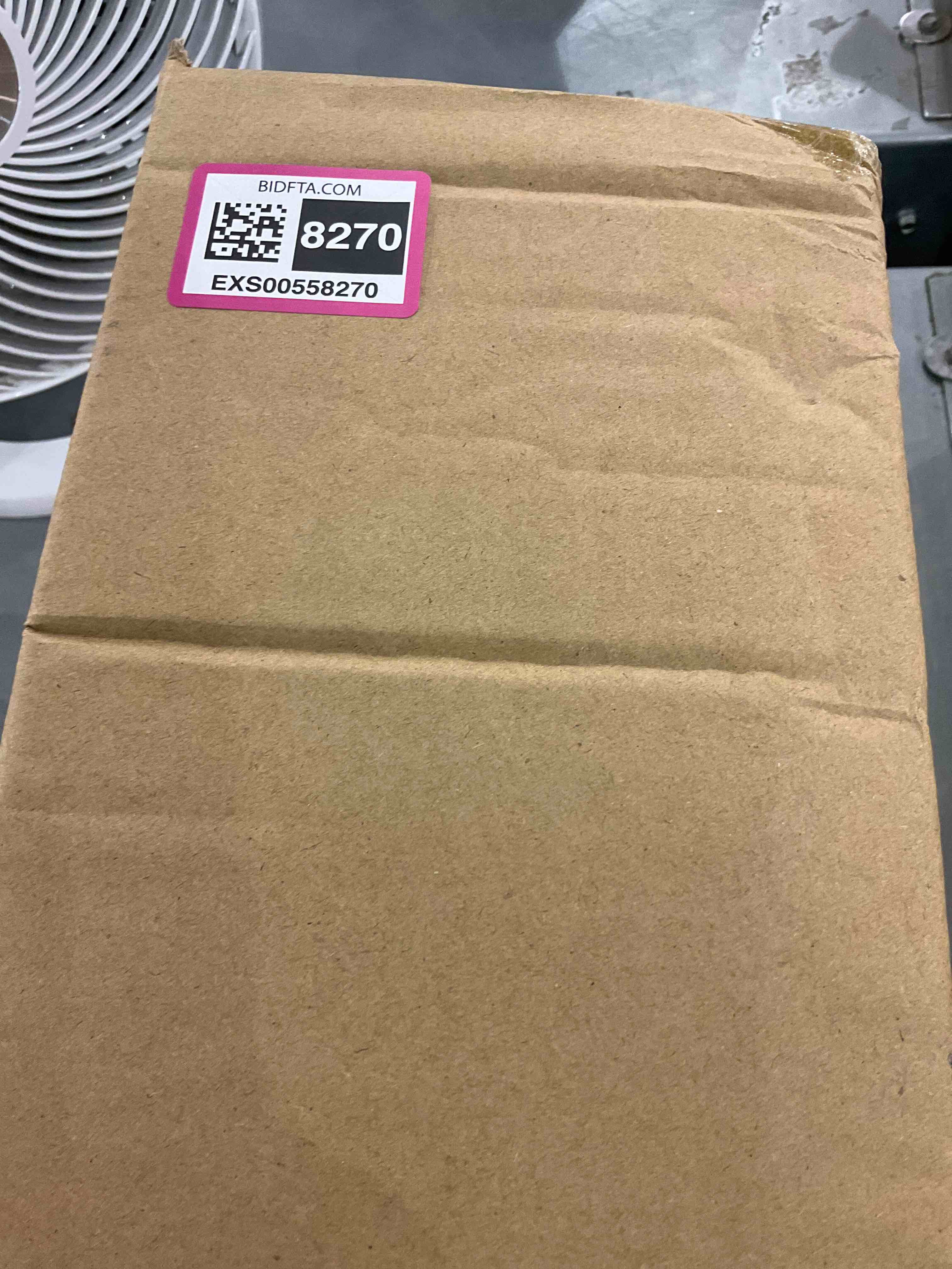 https://s3.amazonaws.com/lotting-images-prod/bidfta/EXS00558270_1694091167291.jpeg