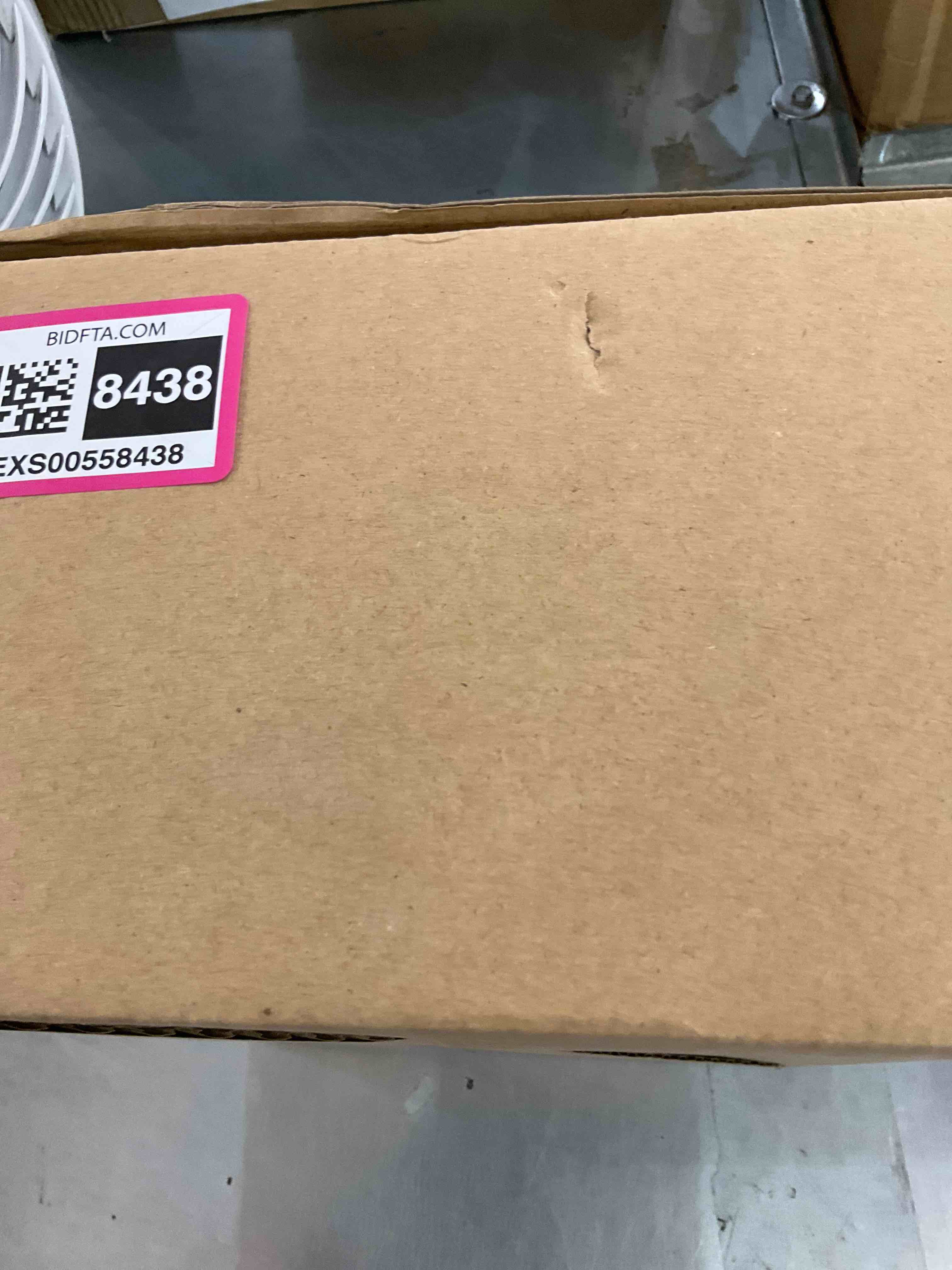https://s3.amazonaws.com/lotting-images-prod/bidfta/EXS00558438_1694112819103.jpeg