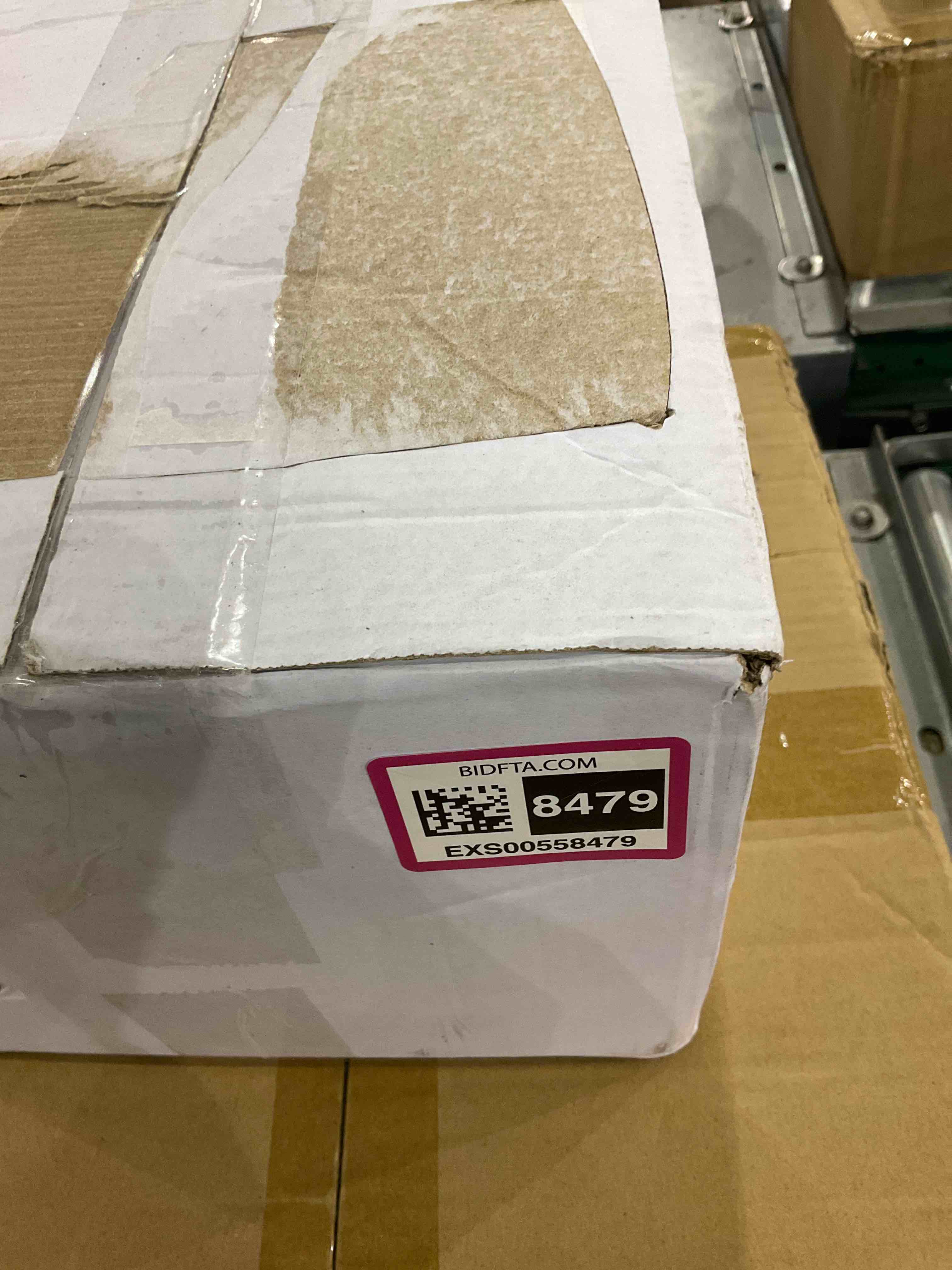 https://s3.amazonaws.com/lotting-images-prod/bidfta/EXS00558479_1694171829909.jpeg
