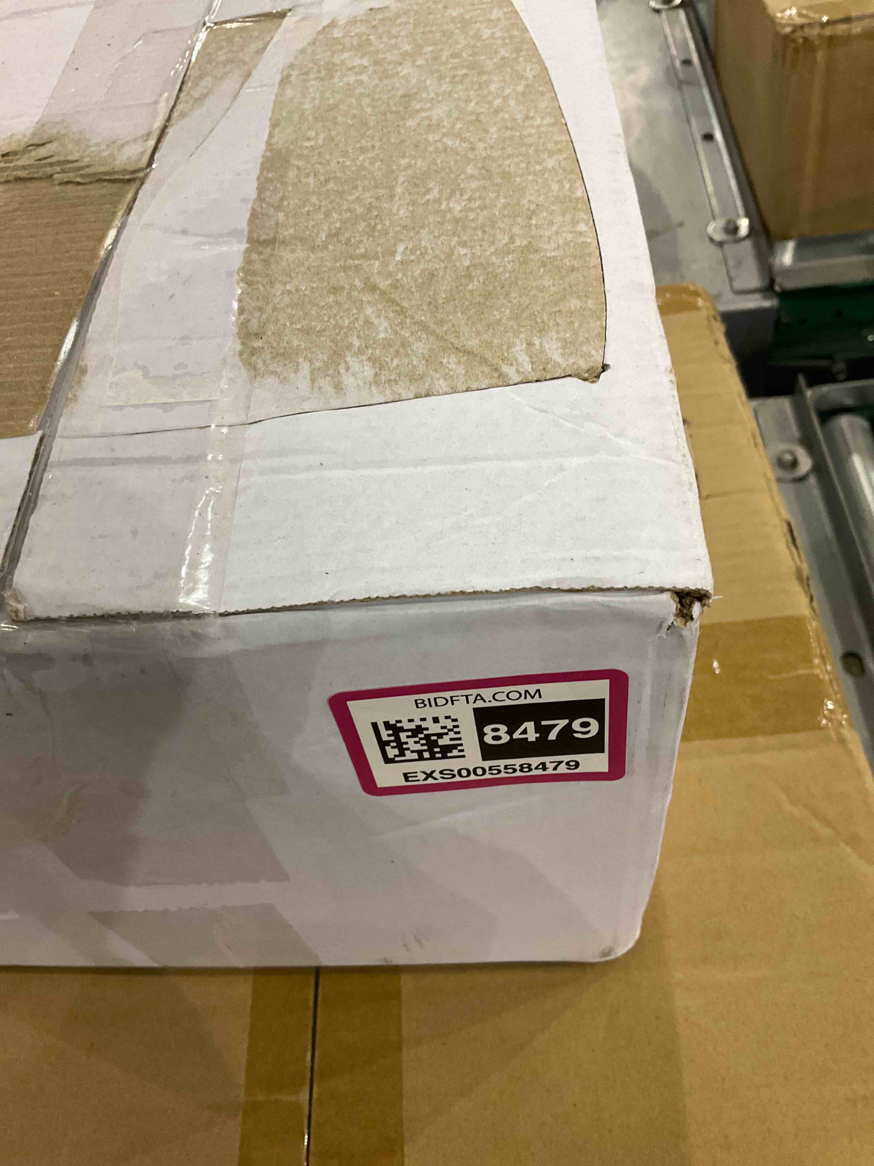 https://s3.amazonaws.com/lotting-images-prod/bidfta/EXS00558479_1694171831117.jpeg