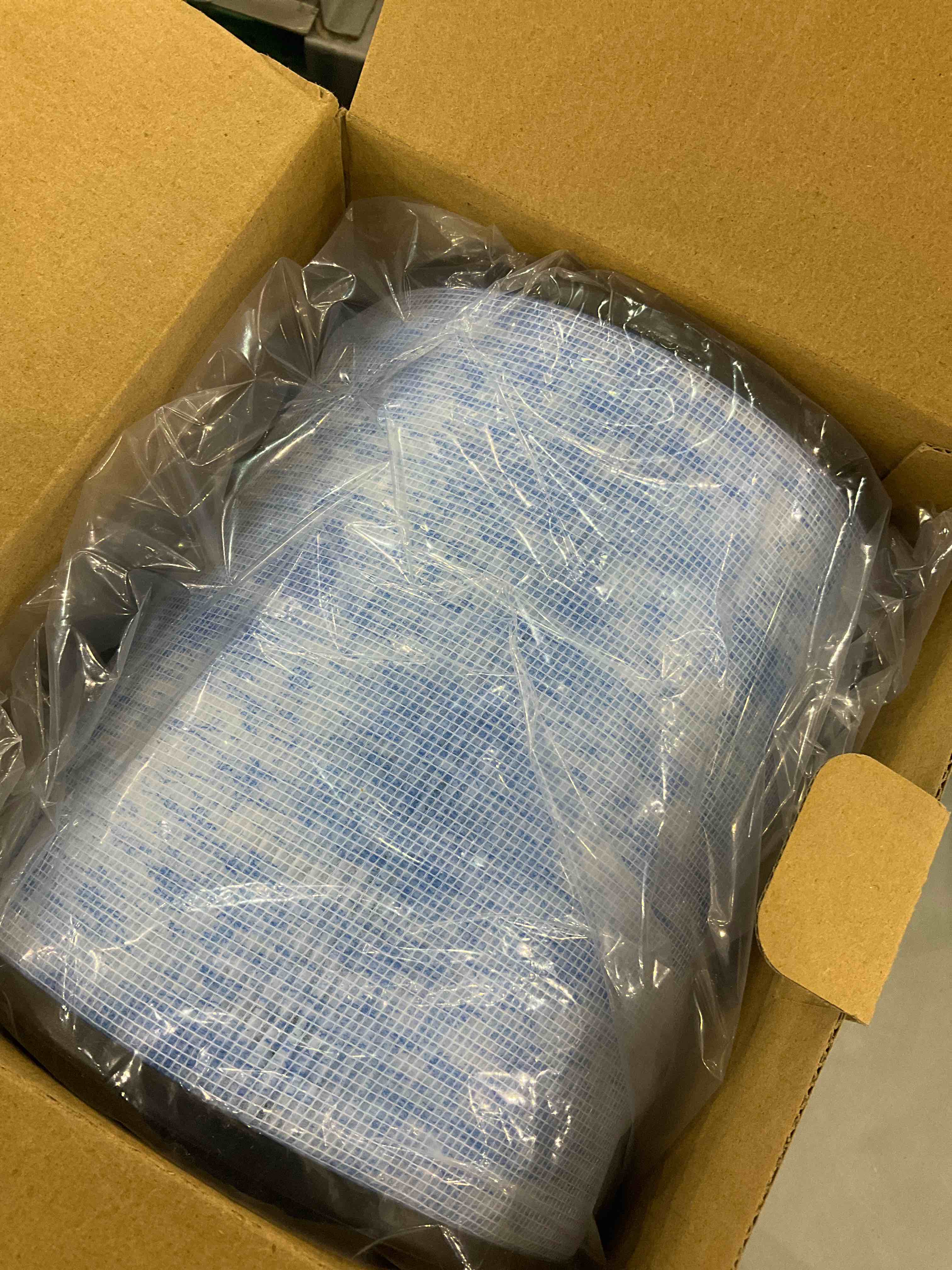 https://s3.amazonaws.com/lotting-images-prod/bidfta/EXS00559091_1694086180426.jpeg