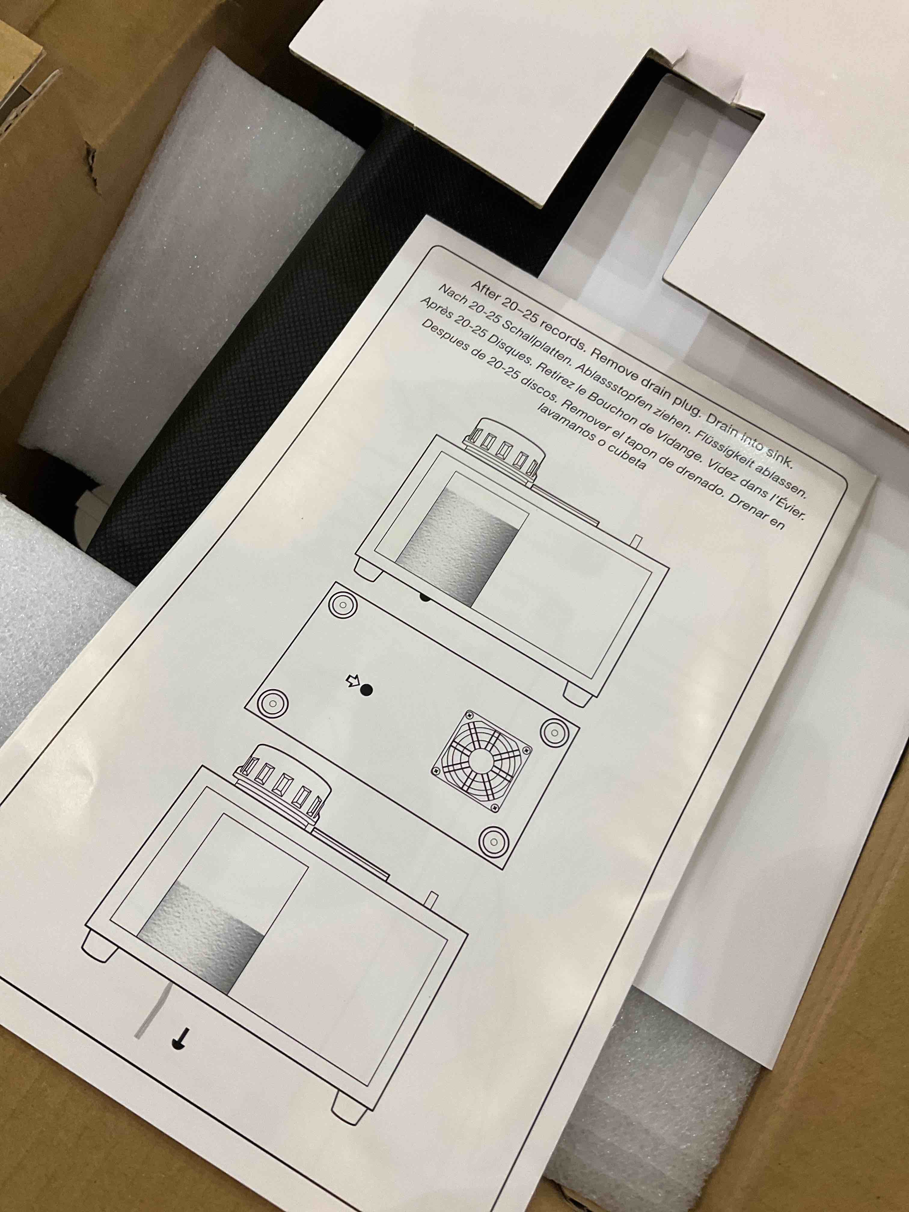 https://s3.amazonaws.com/lotting-images-prod/bidfta/EXS00559145_1694096241772.jpeg