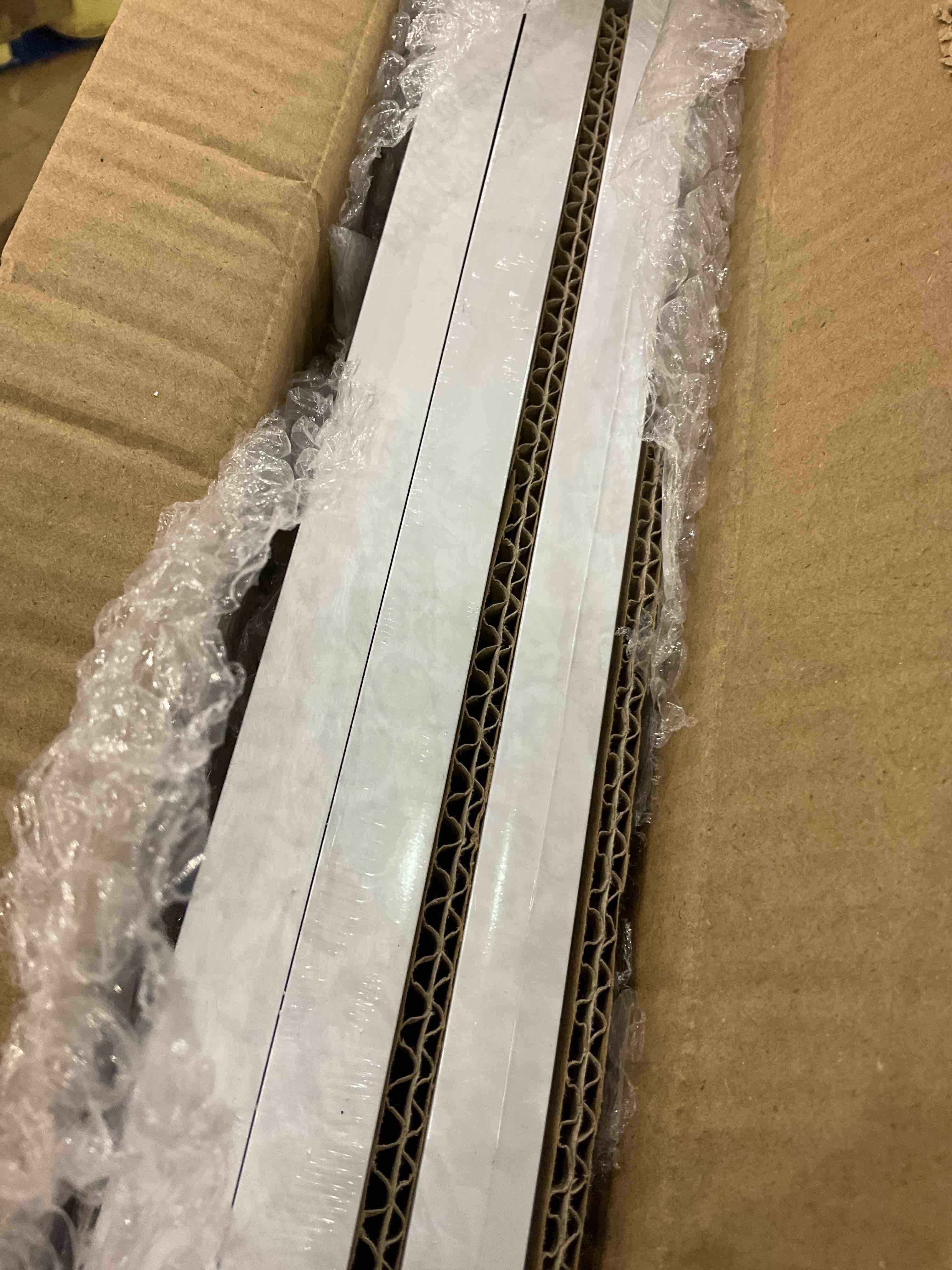 https://s3.amazonaws.com/lotting-images-prod/bidfta/EXS00559303_1694173349906.jpeg