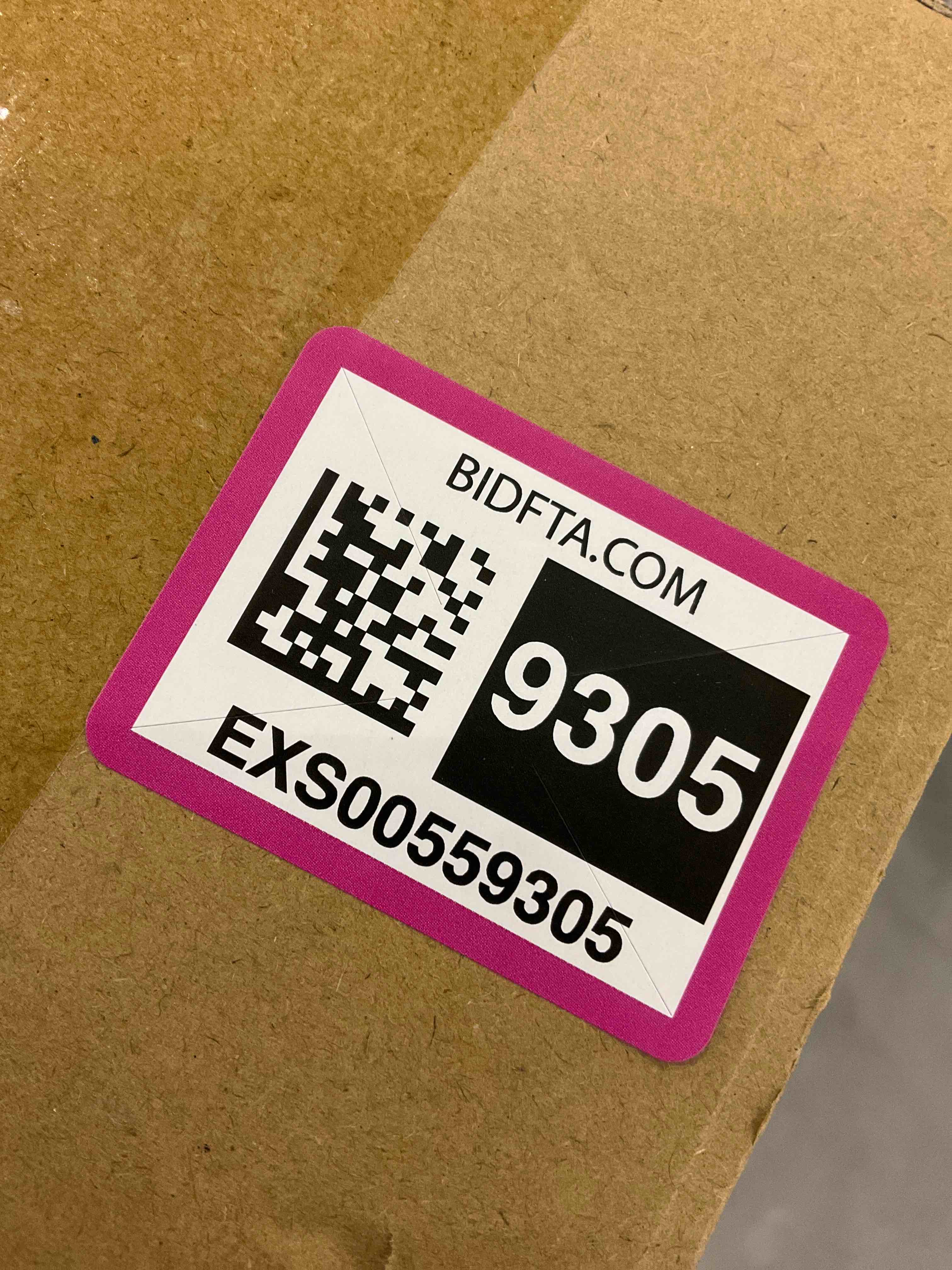 https://s3.amazonaws.com/lotting-images-prod/bidfta/EXS00559305_1694173533792.jpeg