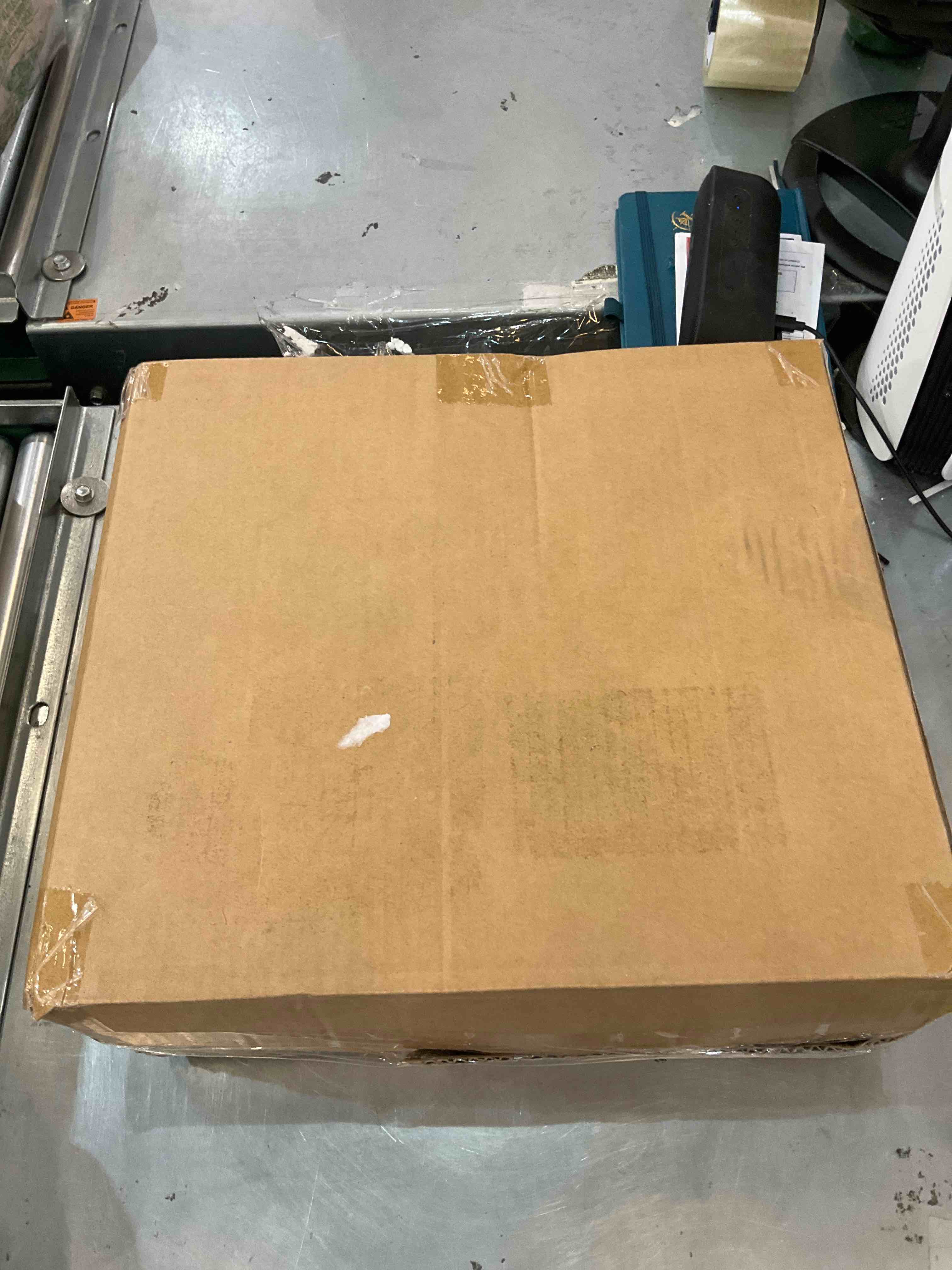 https://s3.amazonaws.com/lotting-images-prod/bidfta/EXS00559587_1693939432830.jpeg