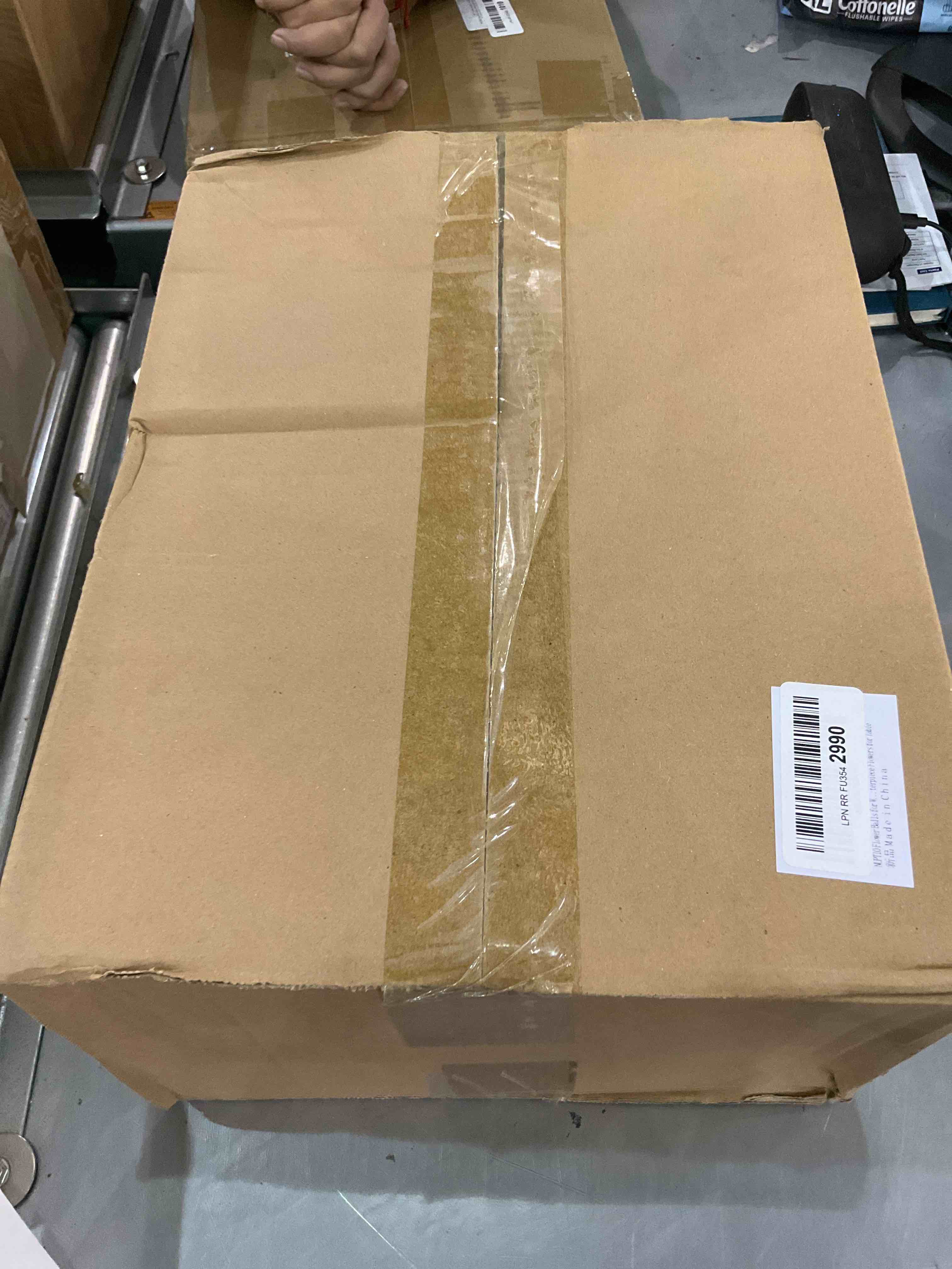 https://s3.amazonaws.com/lotting-images-prod/bidfta/EXS00559743_1694009796105.jpeg