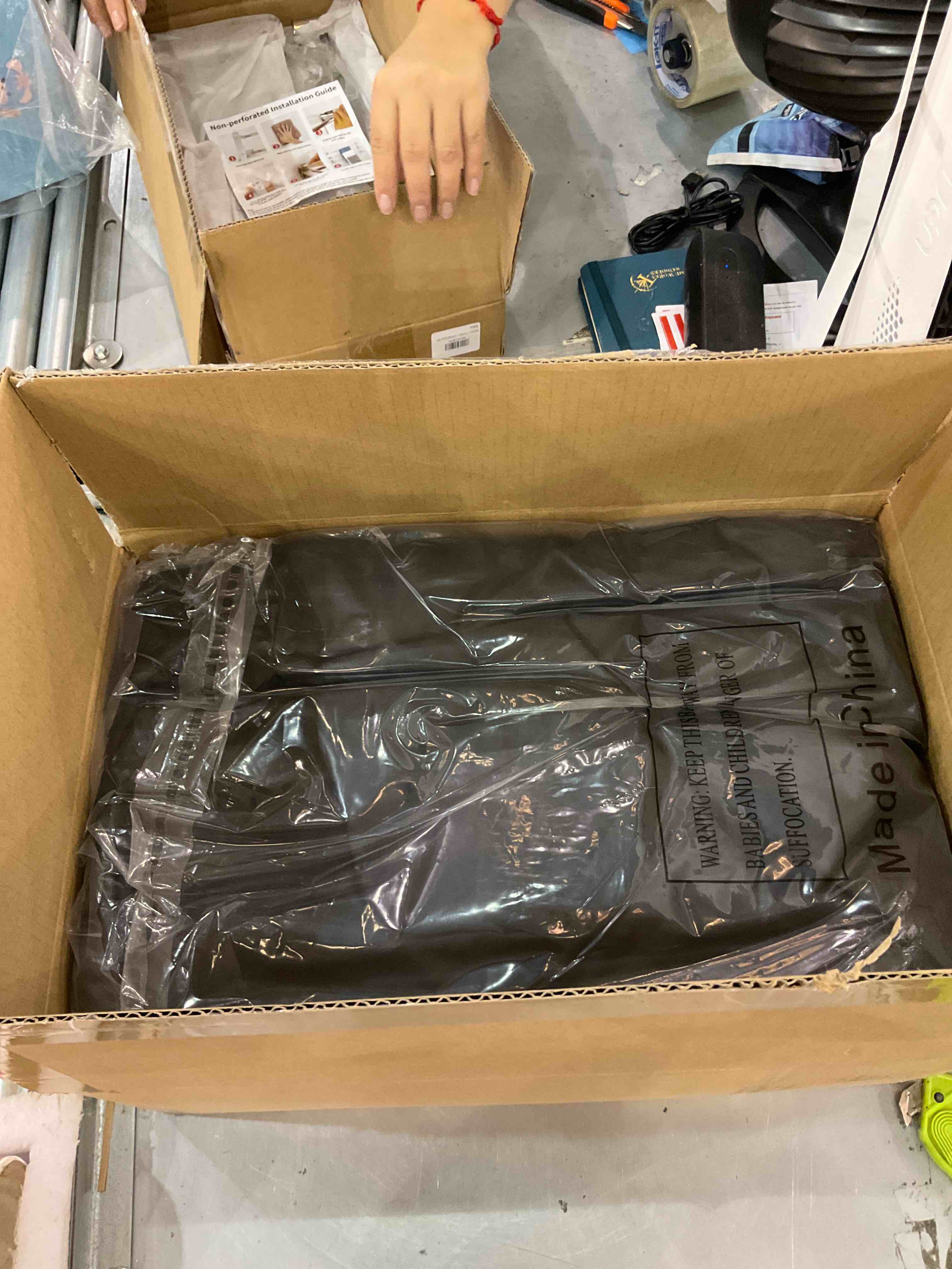 https://s3.amazonaws.com/lotting-images-prod/bidfta/EXS00559963_1694094463667.jpeg