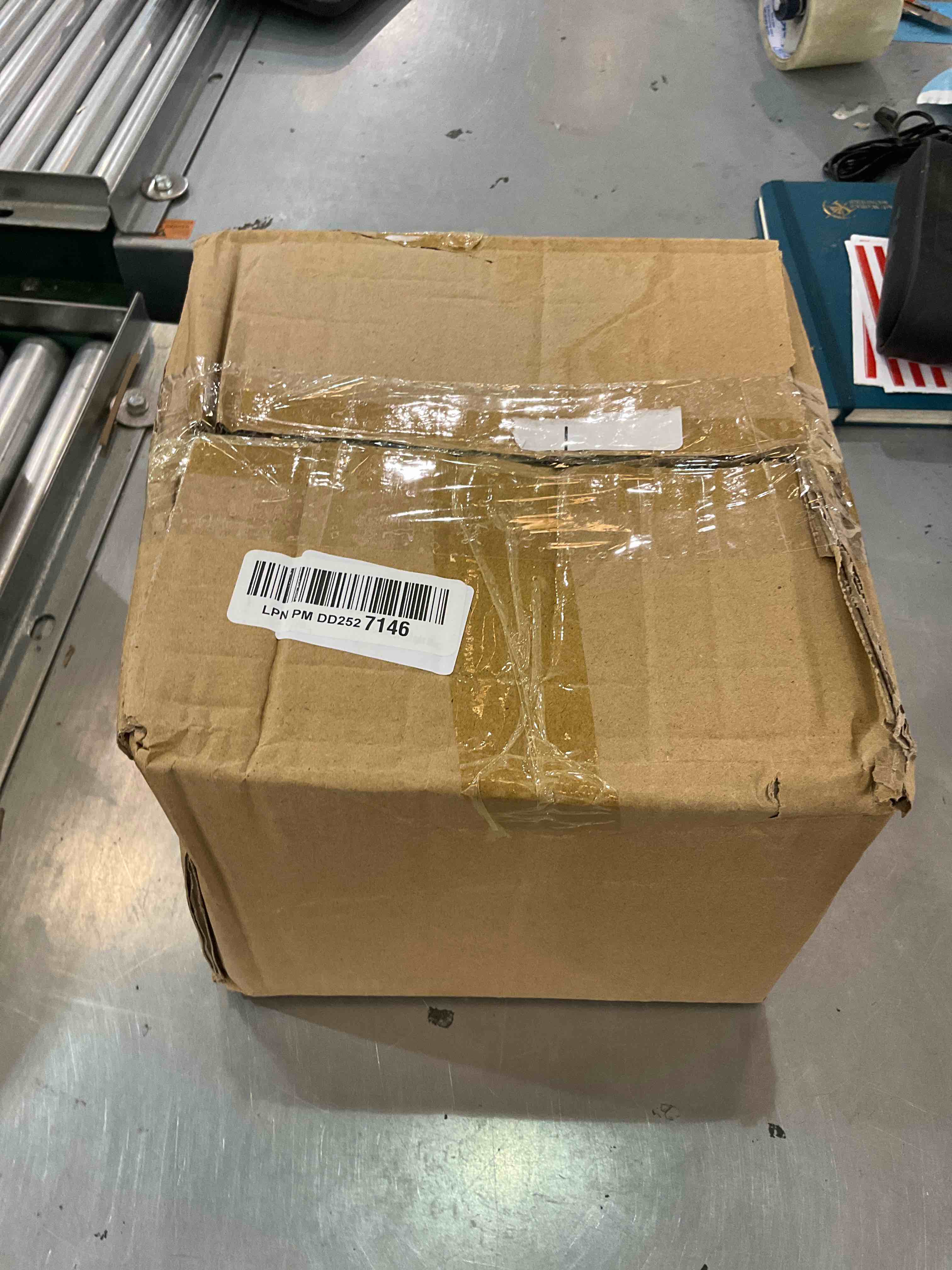 https://s3.amazonaws.com/lotting-images-prod/bidfta/EXS00559969_1694096088262.jpeg