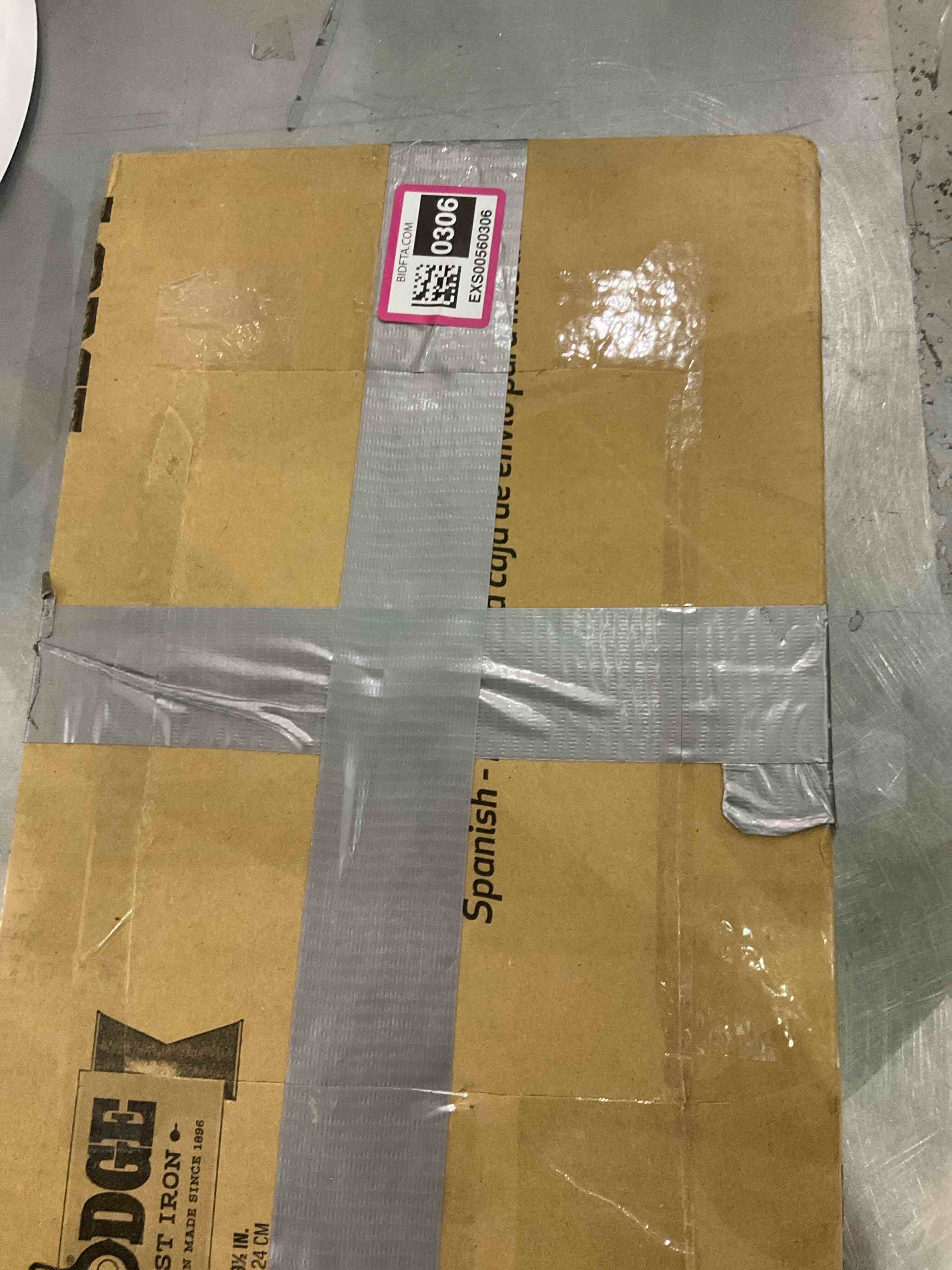https://s3.amazonaws.com/lotting-images-prod/bidfta/EXS00560306_1699969602873.jpeg
