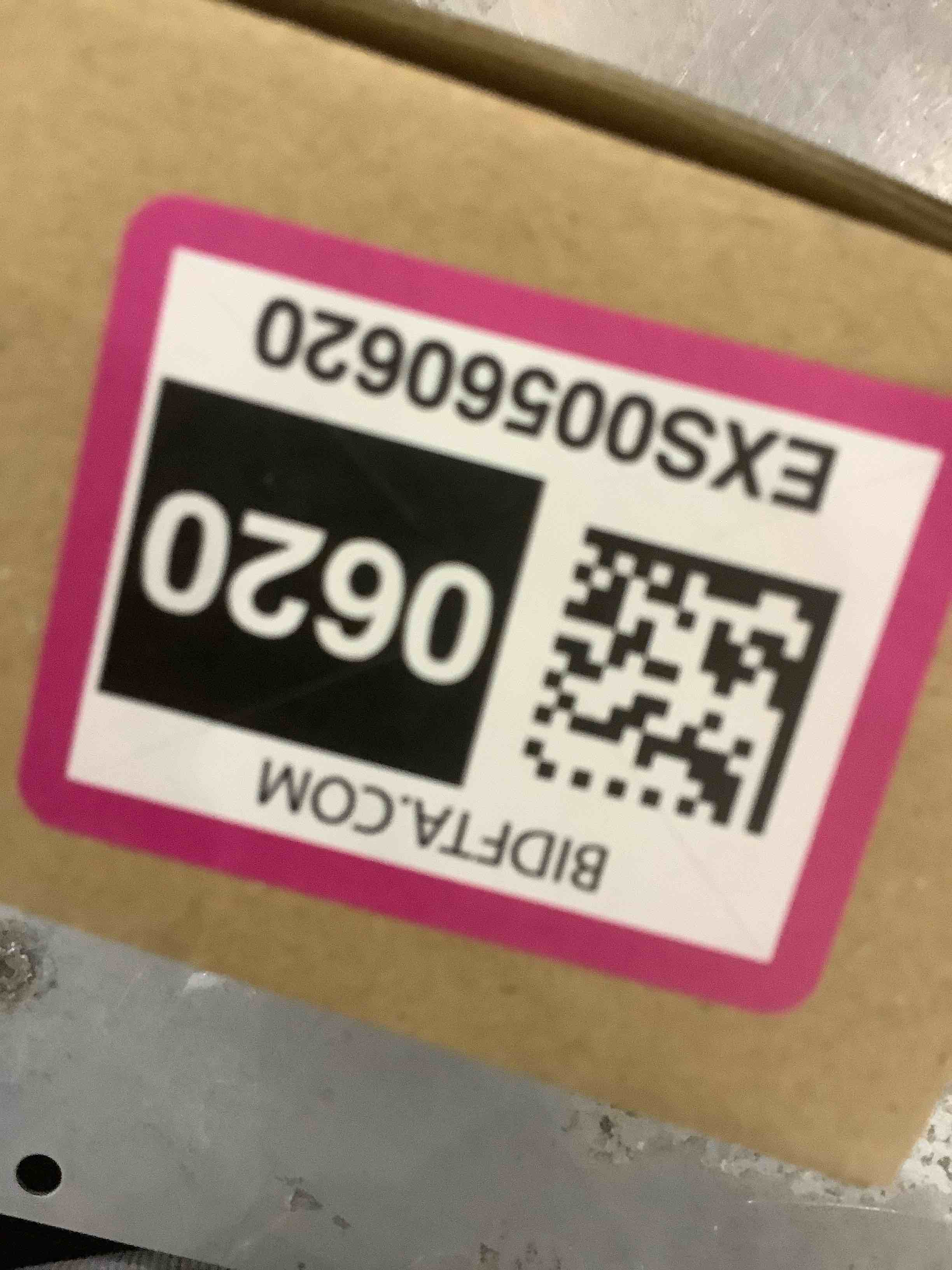 https://s3.amazonaws.com/lotting-images-prod/bidfta/EXS00560620_1699368335265.jpeg