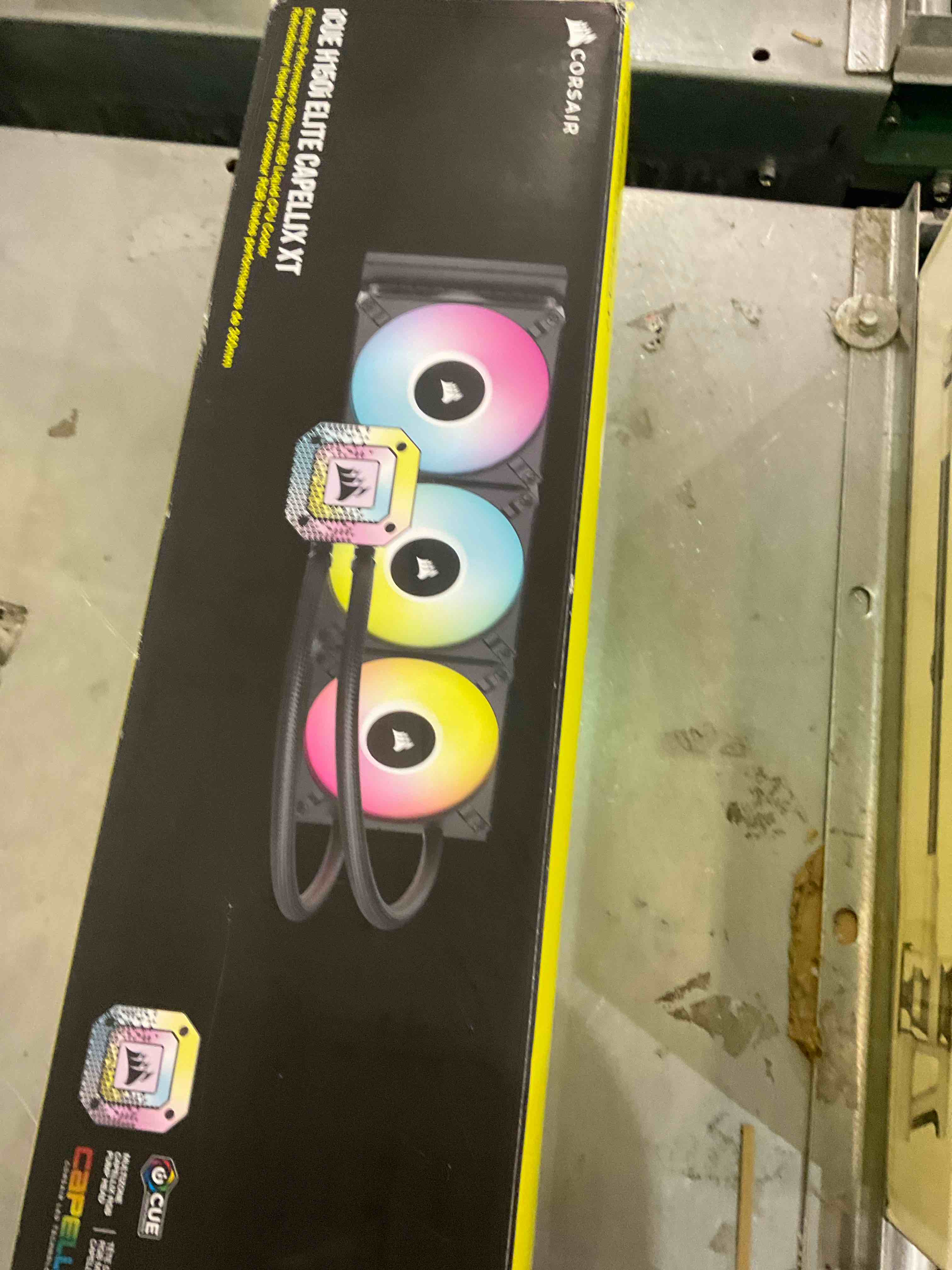 https://s3.amazonaws.com/lotting-images-prod/bidfta/EXS00560937_1699631889103.jpeg