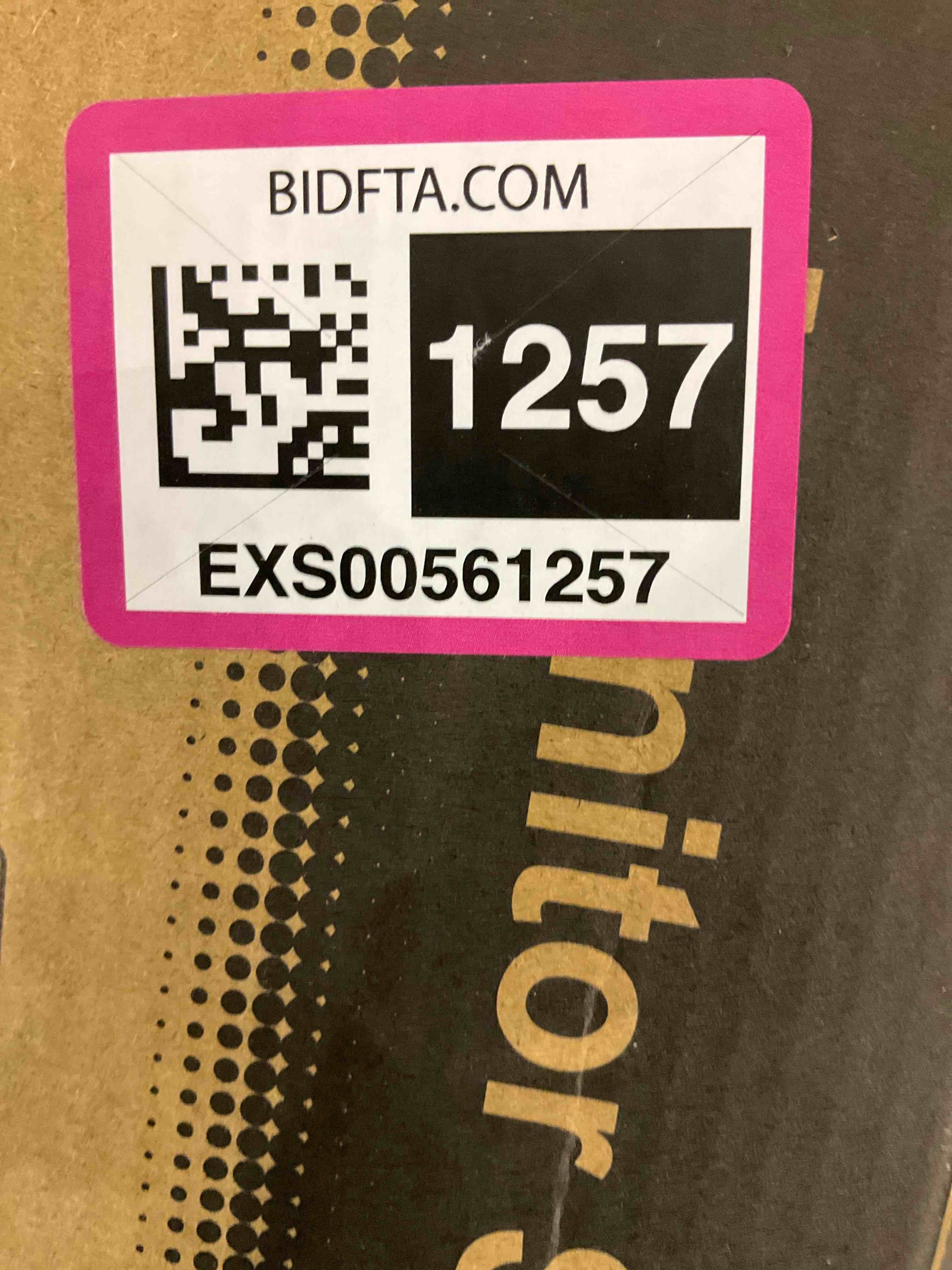https://s3.amazonaws.com/lotting-images-prod/bidfta/EXS00561257_1699621790968.jpeg