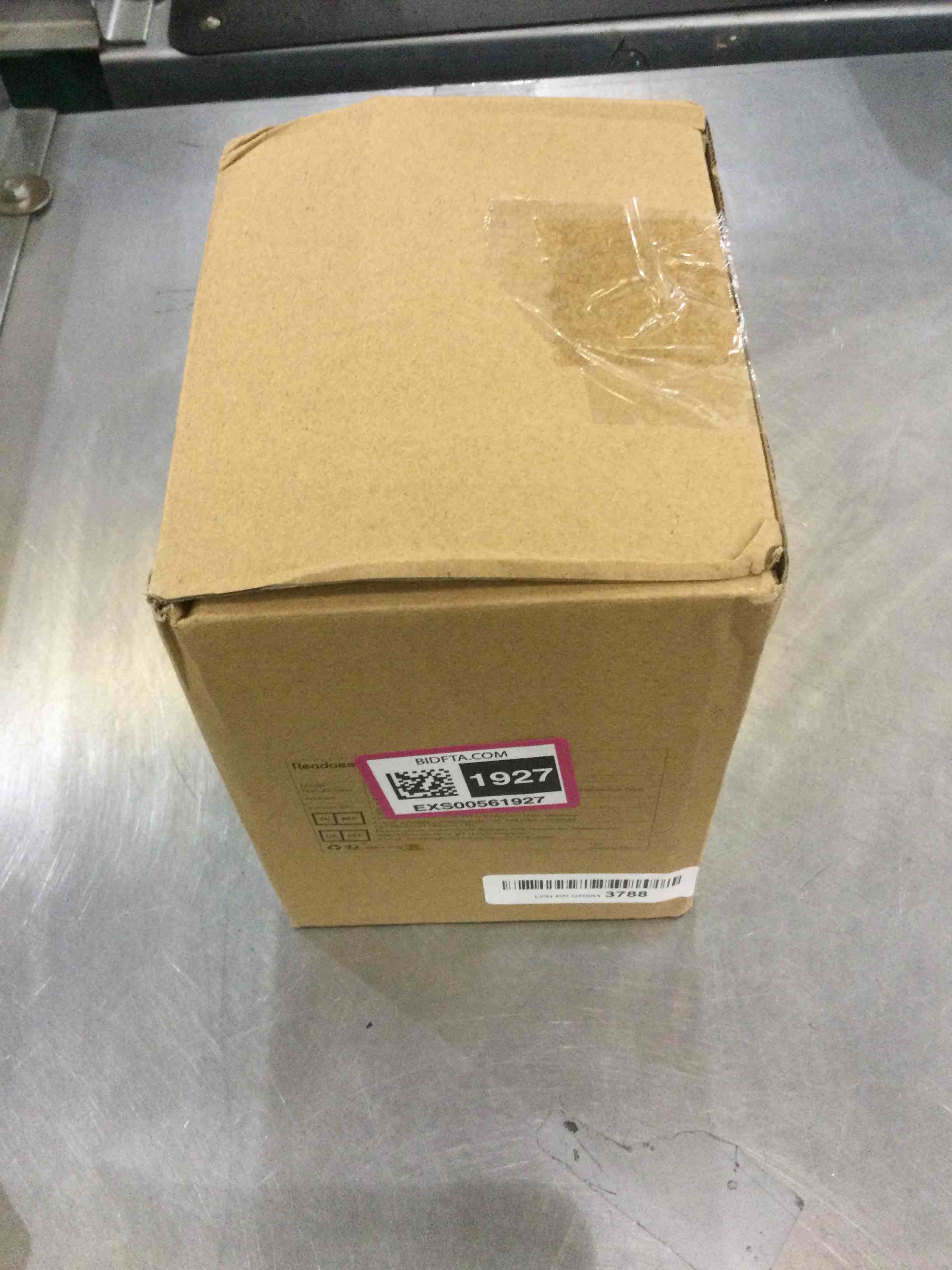 https://s3.amazonaws.com/lotting-images-prod/bidfta/EXS00561927_1700151135573.jpeg