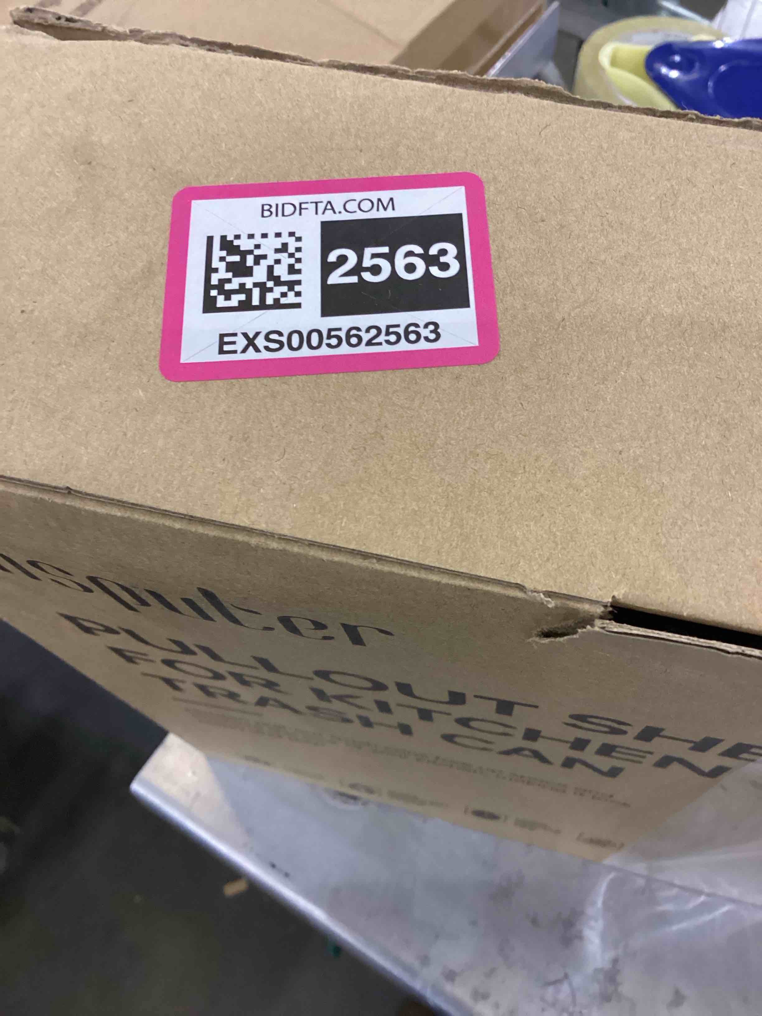 https://s3.amazonaws.com/lotting-images-prod/bidfta/EXS00562563_1698852111816.jpeg
