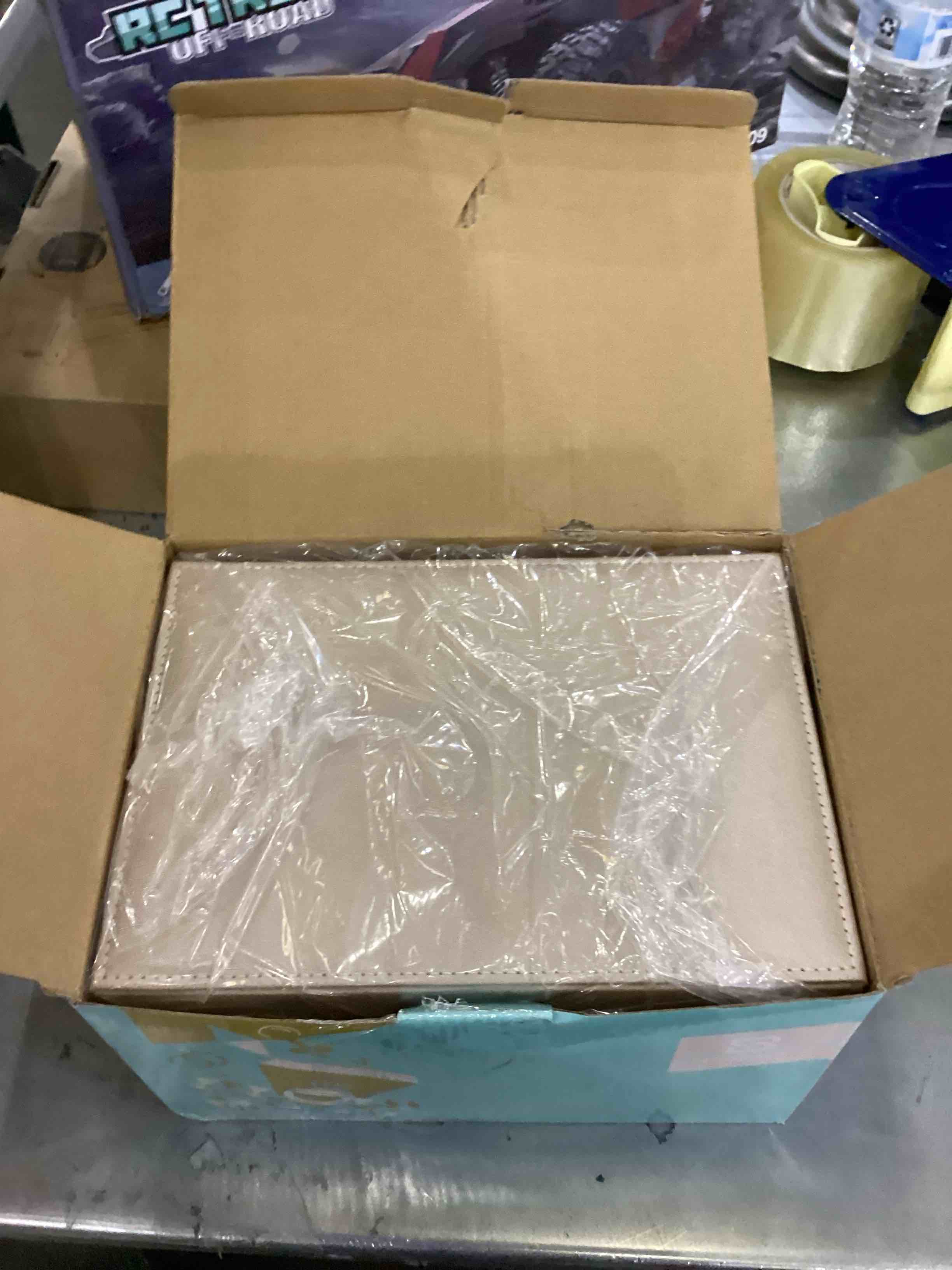 https://s3.amazonaws.com/lotting-images-prod/bidfta/EXS00563573_1699980959544.jpeg