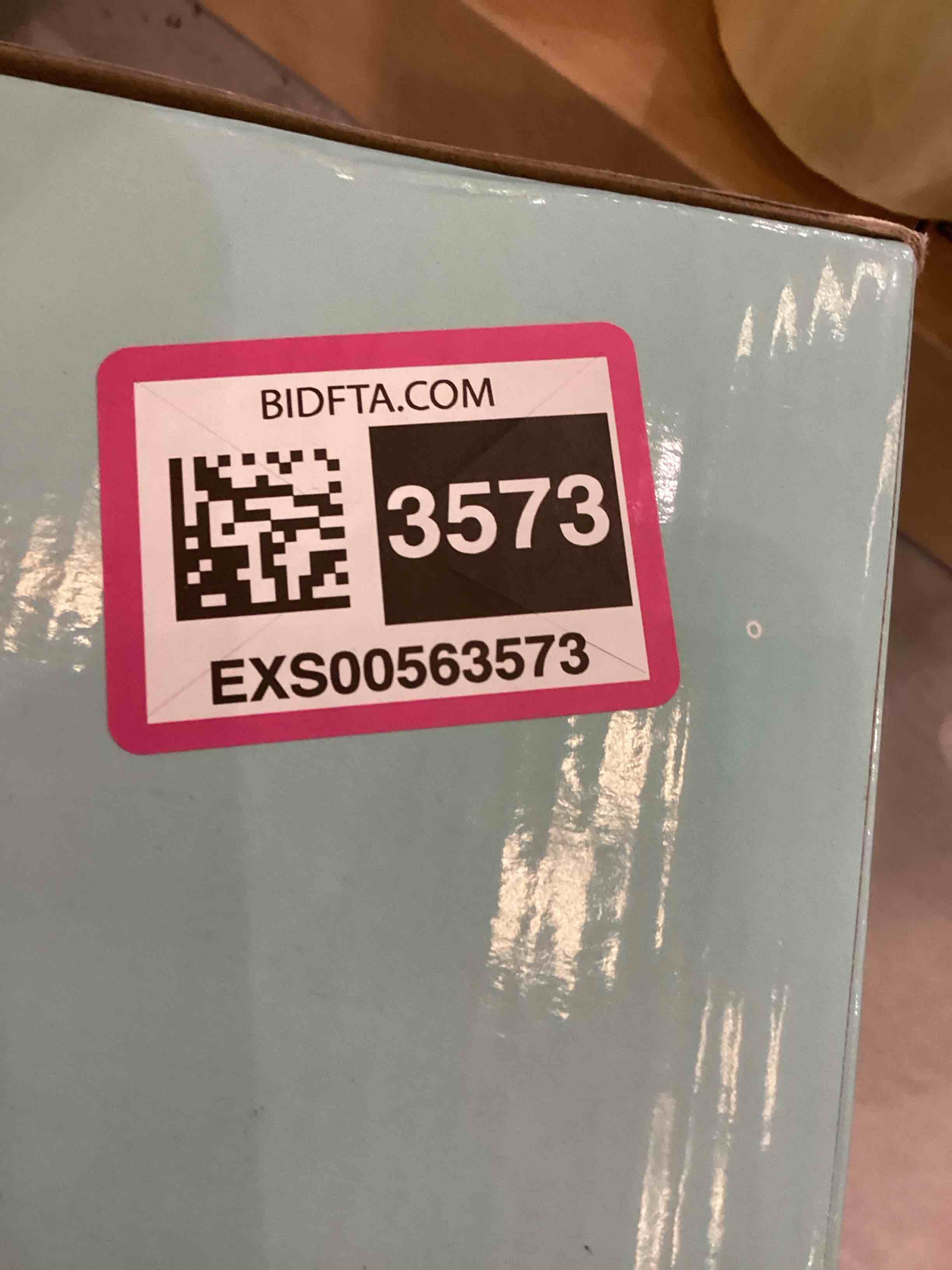https://s3.amazonaws.com/lotting-images-prod/bidfta/EXS00563573_1699983317205.jpeg