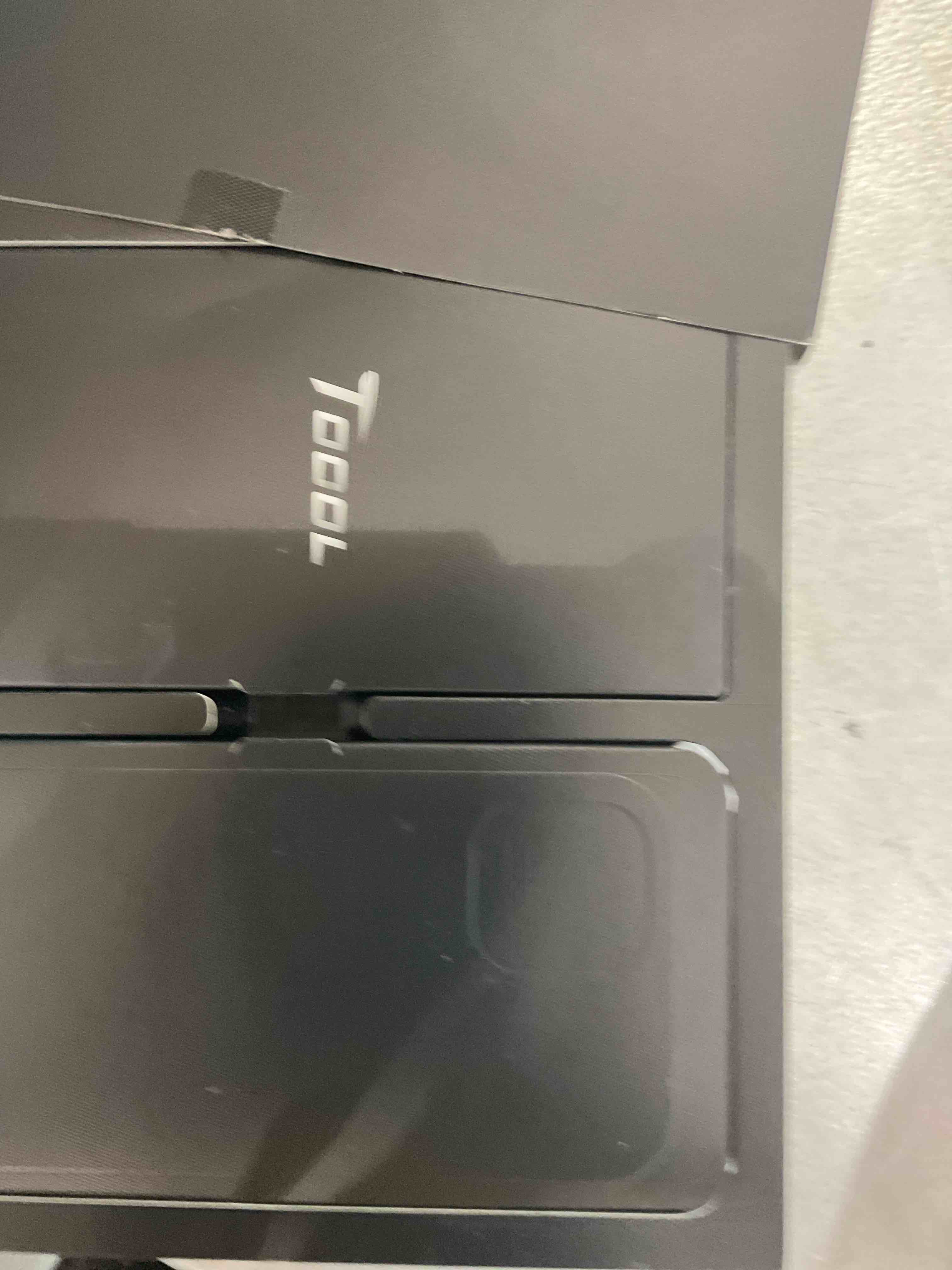 https://s3.amazonaws.com/lotting-images-prod/bidfta/EXS00563641_1700077749239.jpeg