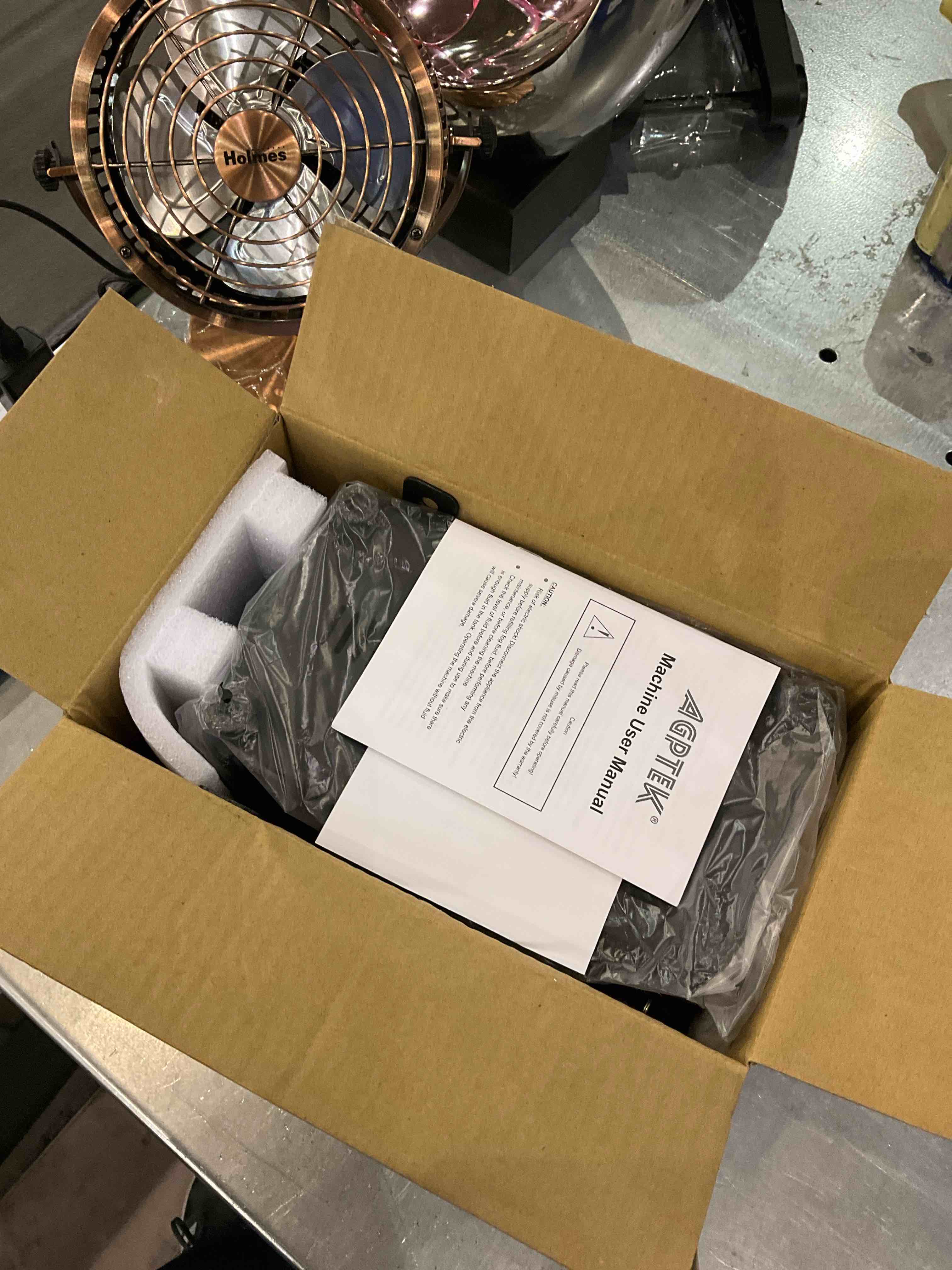 https://s3.amazonaws.com/lotting-images-prod/bidfta/EXS00563785_1700584086646.jpeg