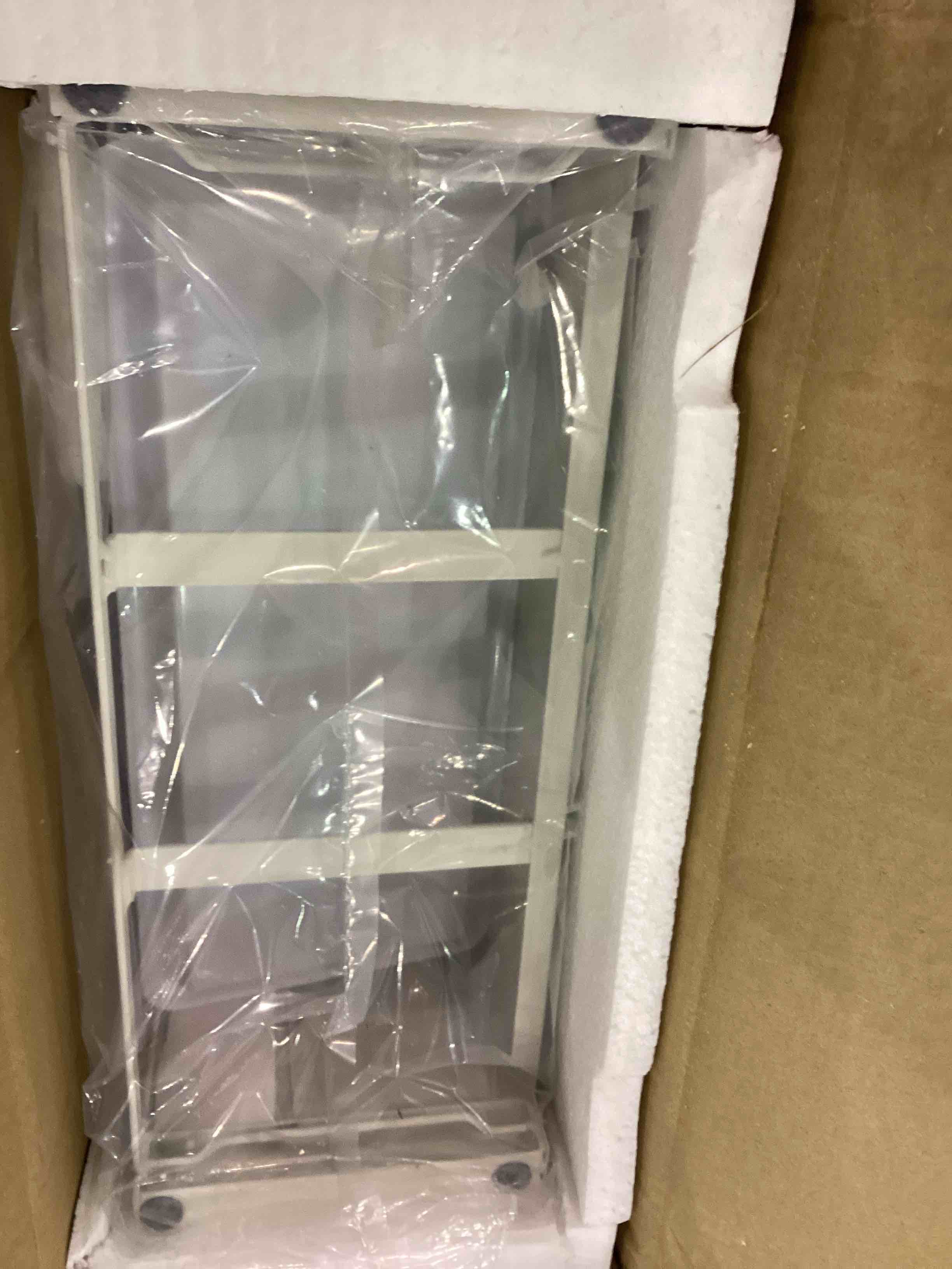 https://s3.amazonaws.com/lotting-images-prod/bidfta/EXS00564403_1699964965439.jpeg
