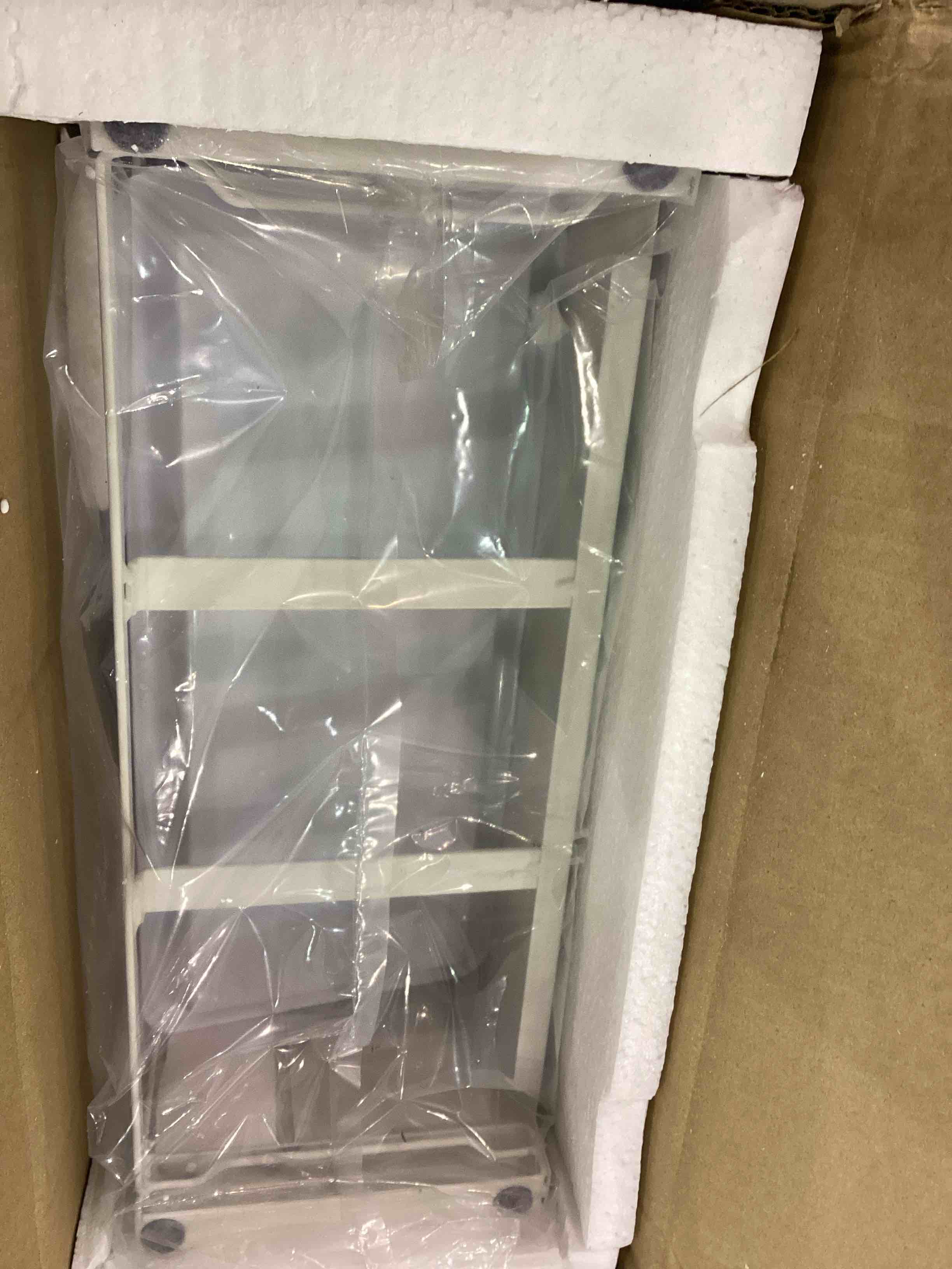 https://s3.amazonaws.com/lotting-images-prod/bidfta/EXS00564403_1699964966344.jpeg