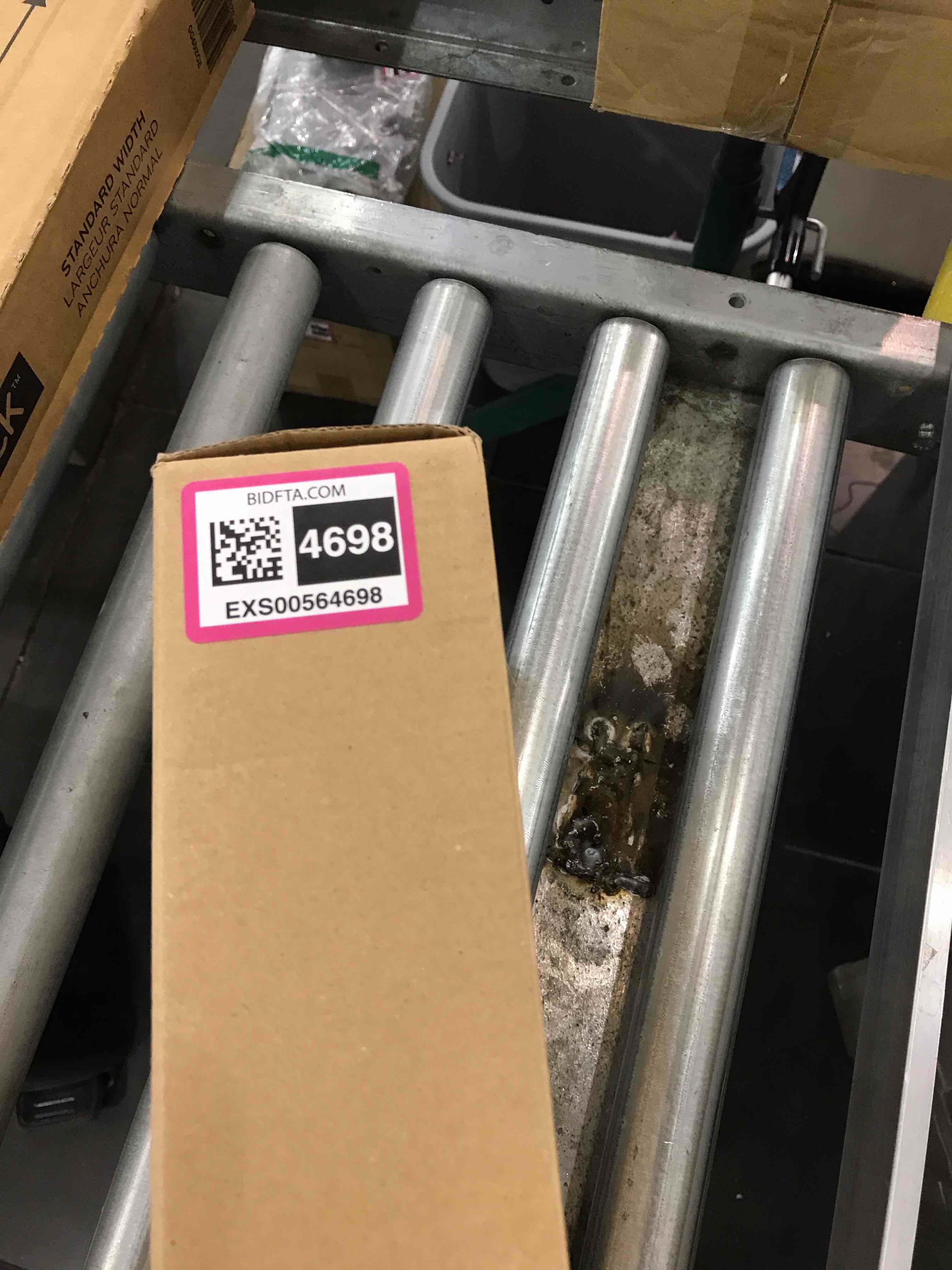 https://s3.amazonaws.com/lotting-images-prod/bidfta/EXS00564698_1699887235511.jpeg
