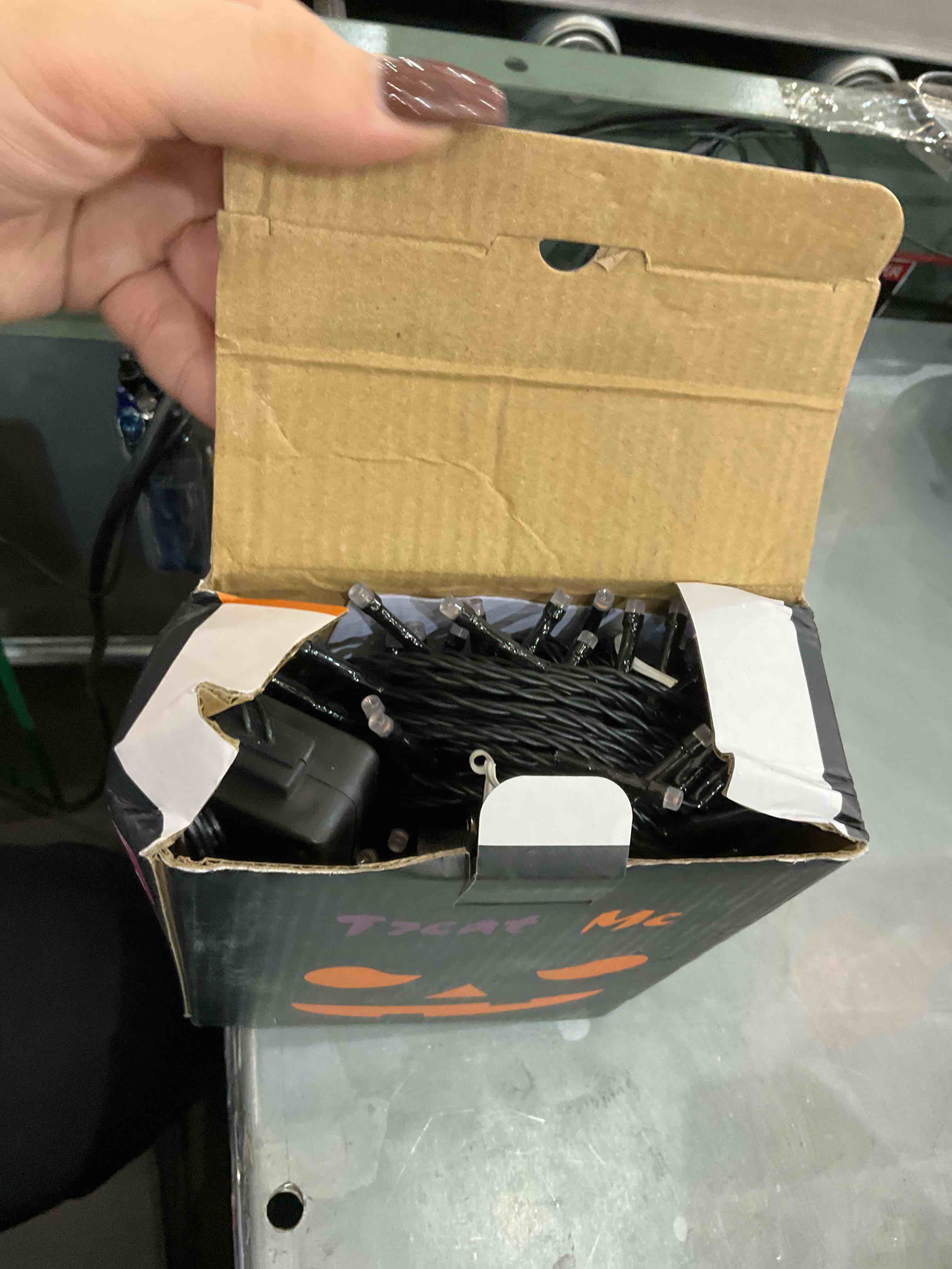 https://s3.amazonaws.com/lotting-images-prod/bidfta/EXS00564727_1700163012470.jpeg