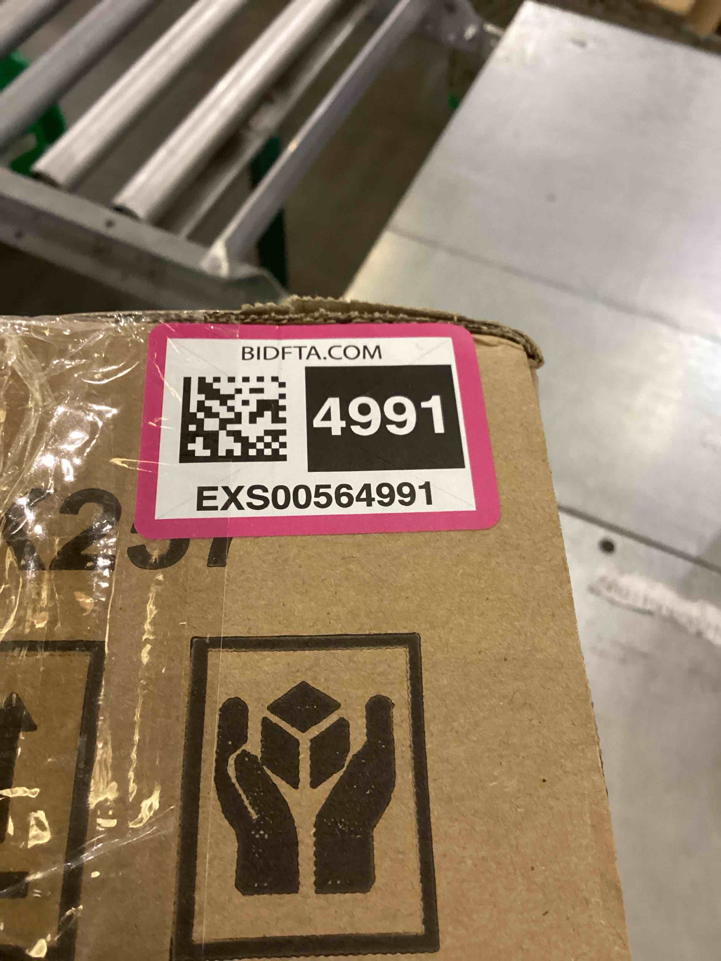 https://s3.amazonaws.com/lotting-images-prod/bidfta/EXS00564991_1699974127295.jpeg