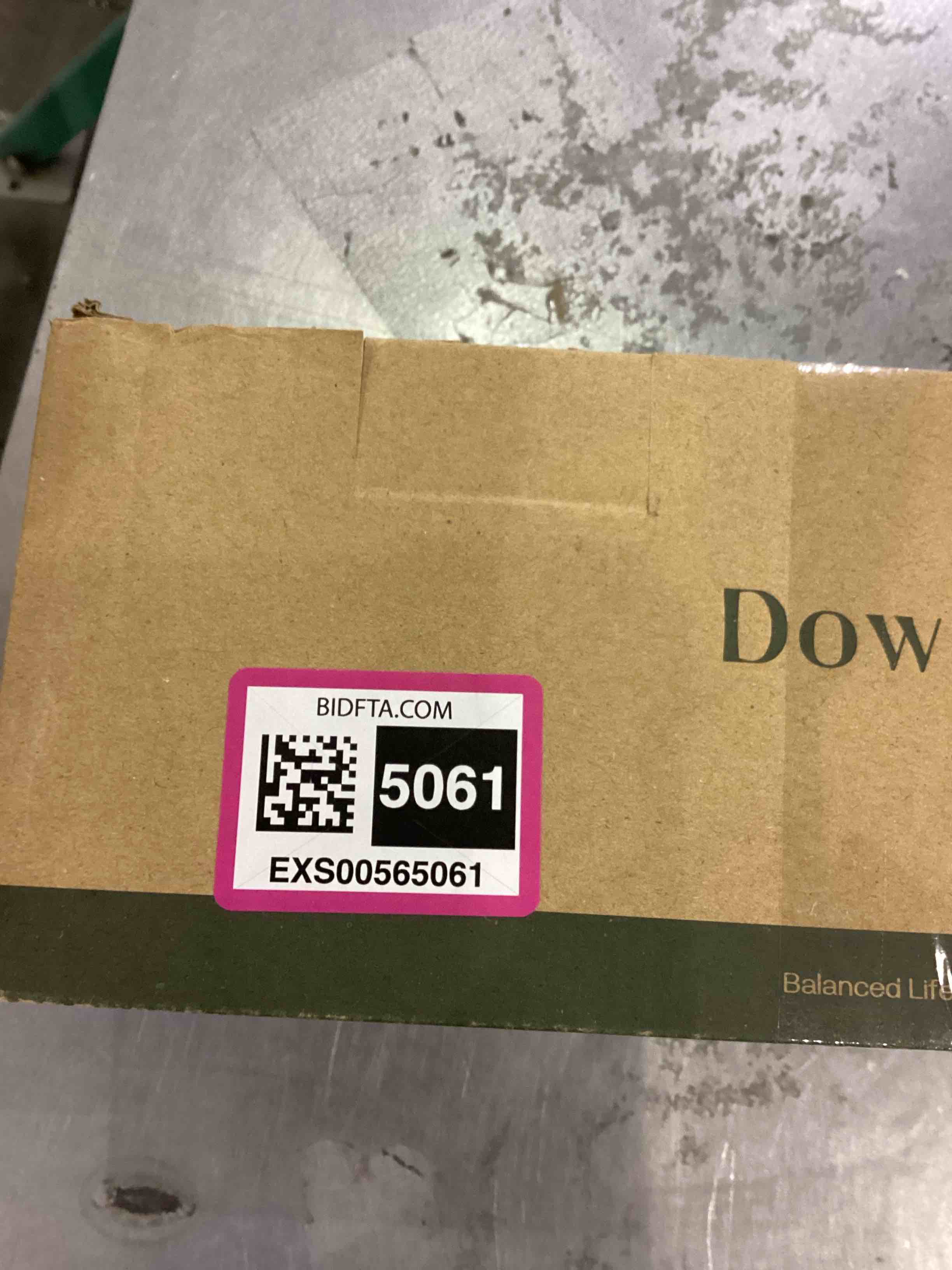 https://s3.amazonaws.com/lotting-images-prod/bidfta/EXS00565061_1699619973646.jpeg