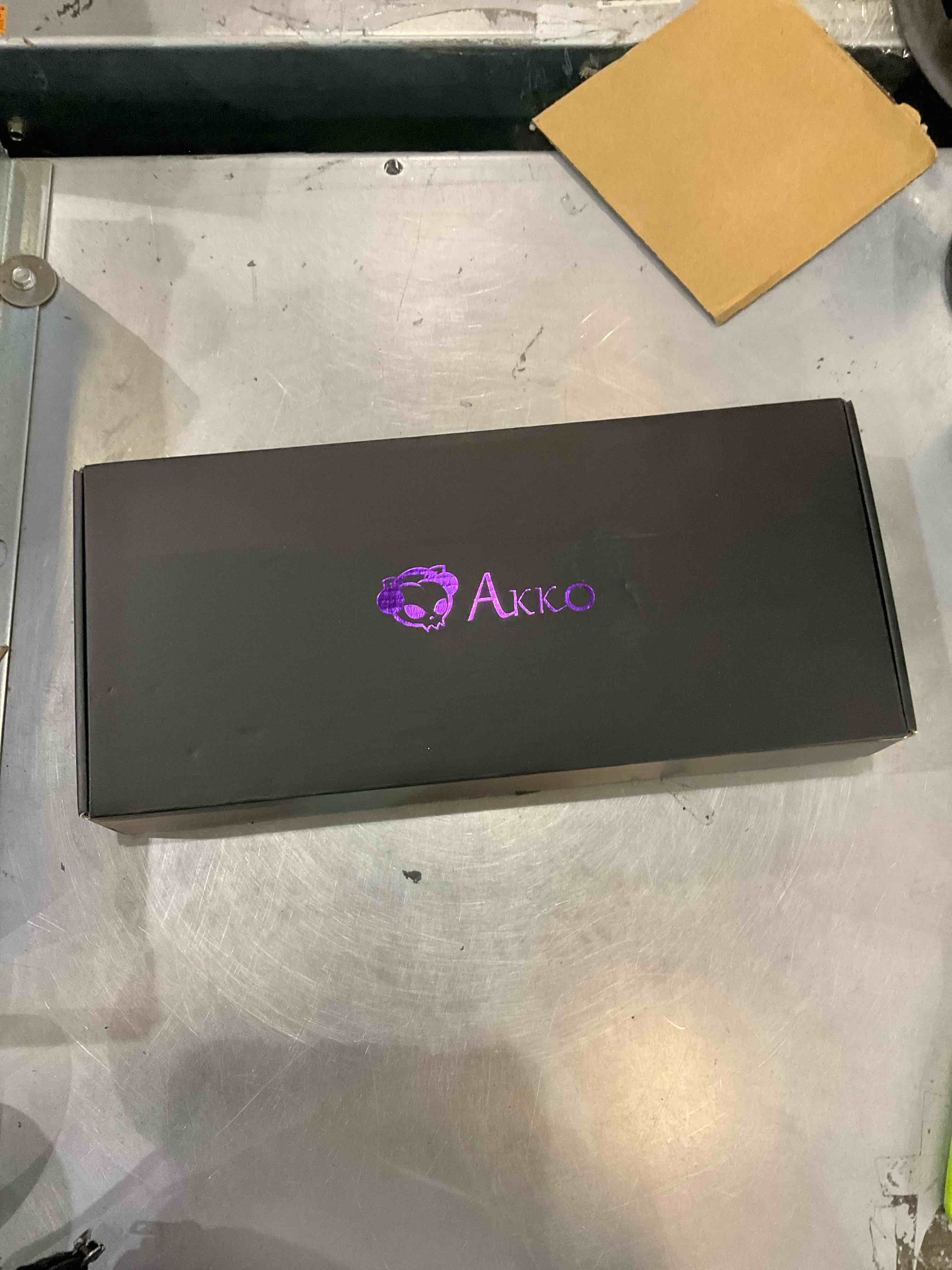 https://s3.amazonaws.com/lotting-images-prod/bidfta/EXS00566147_1699371895462.jpeg