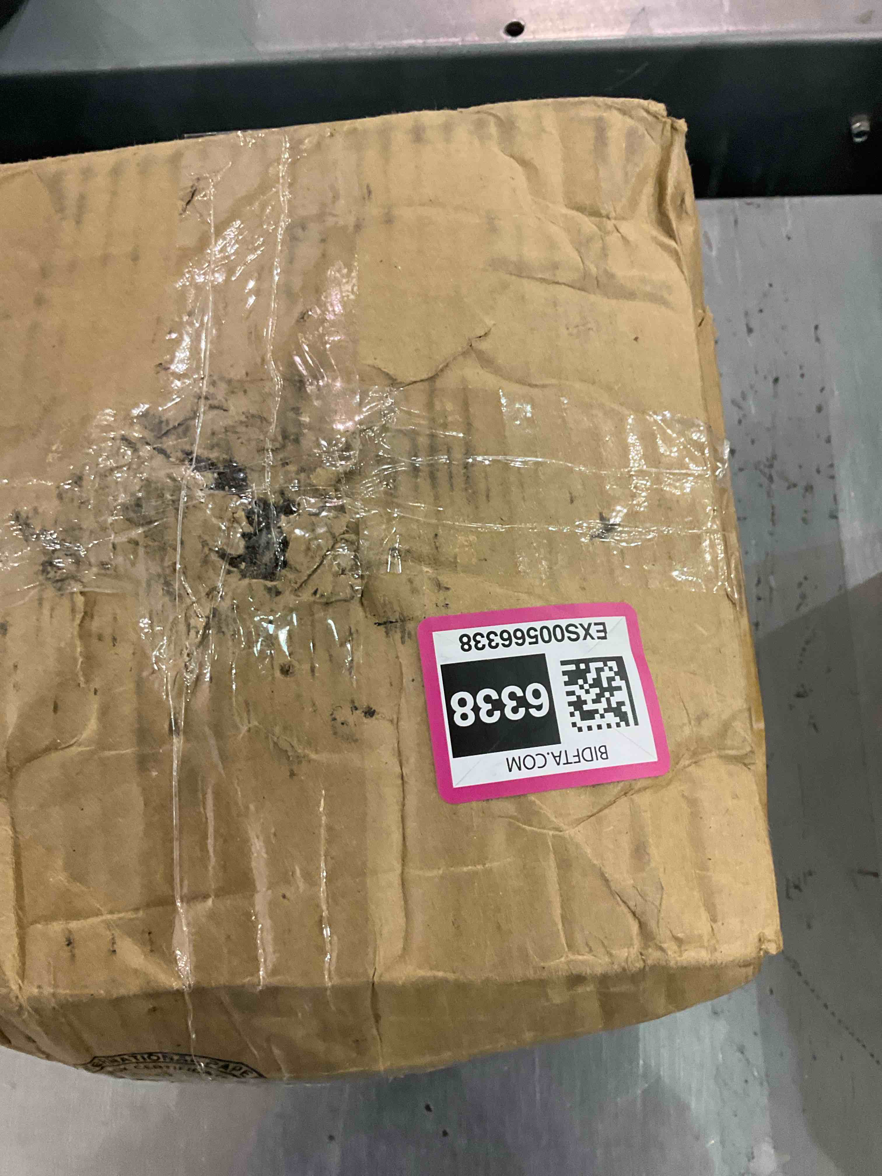 https://s3.amazonaws.com/lotting-images-prod/bidfta/EXS00566338_1699969253637.jpeg