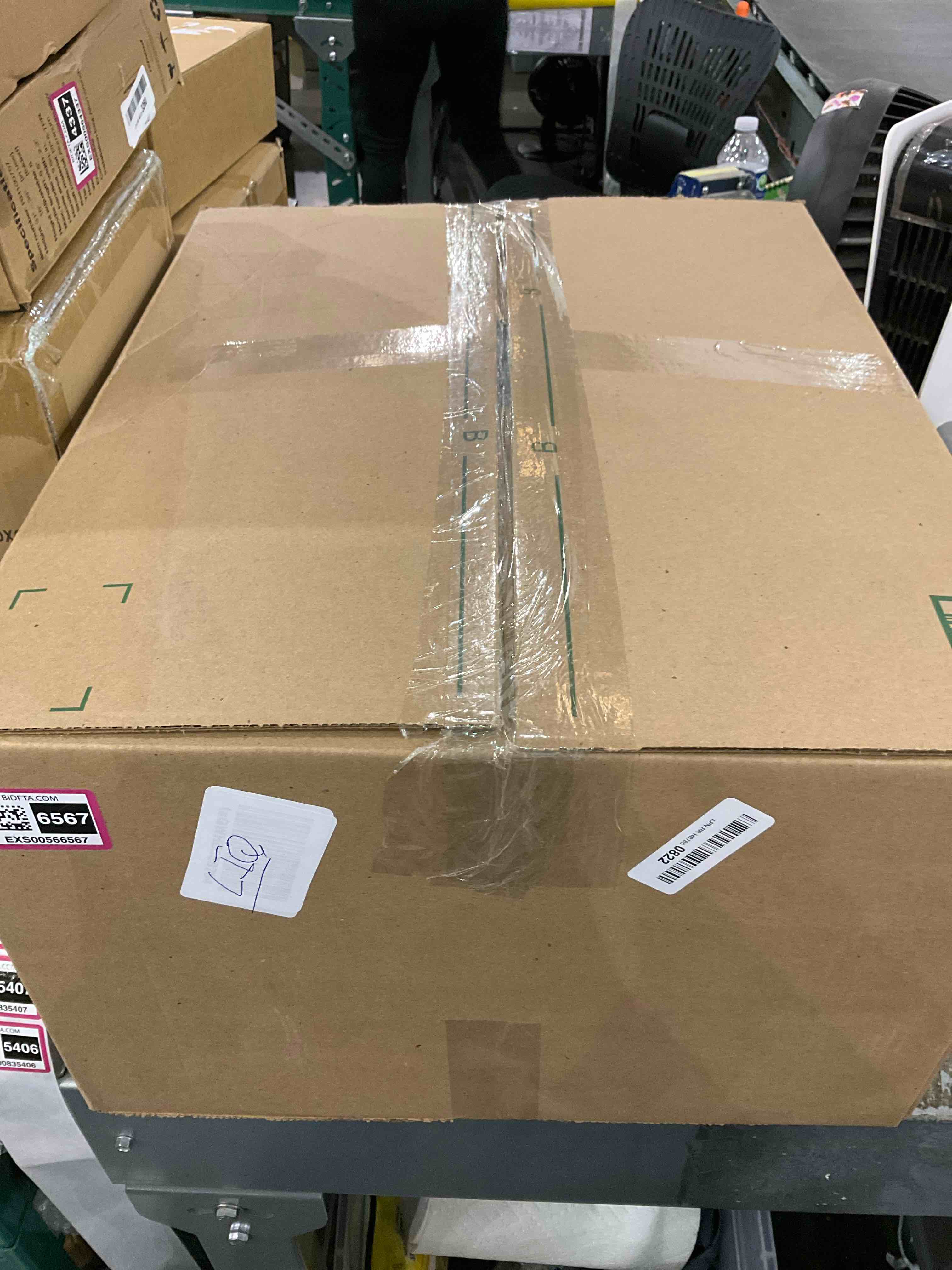https://s3.amazonaws.com/lotting-images-prod/bidfta/EXS00566567_1699021576558.jpeg