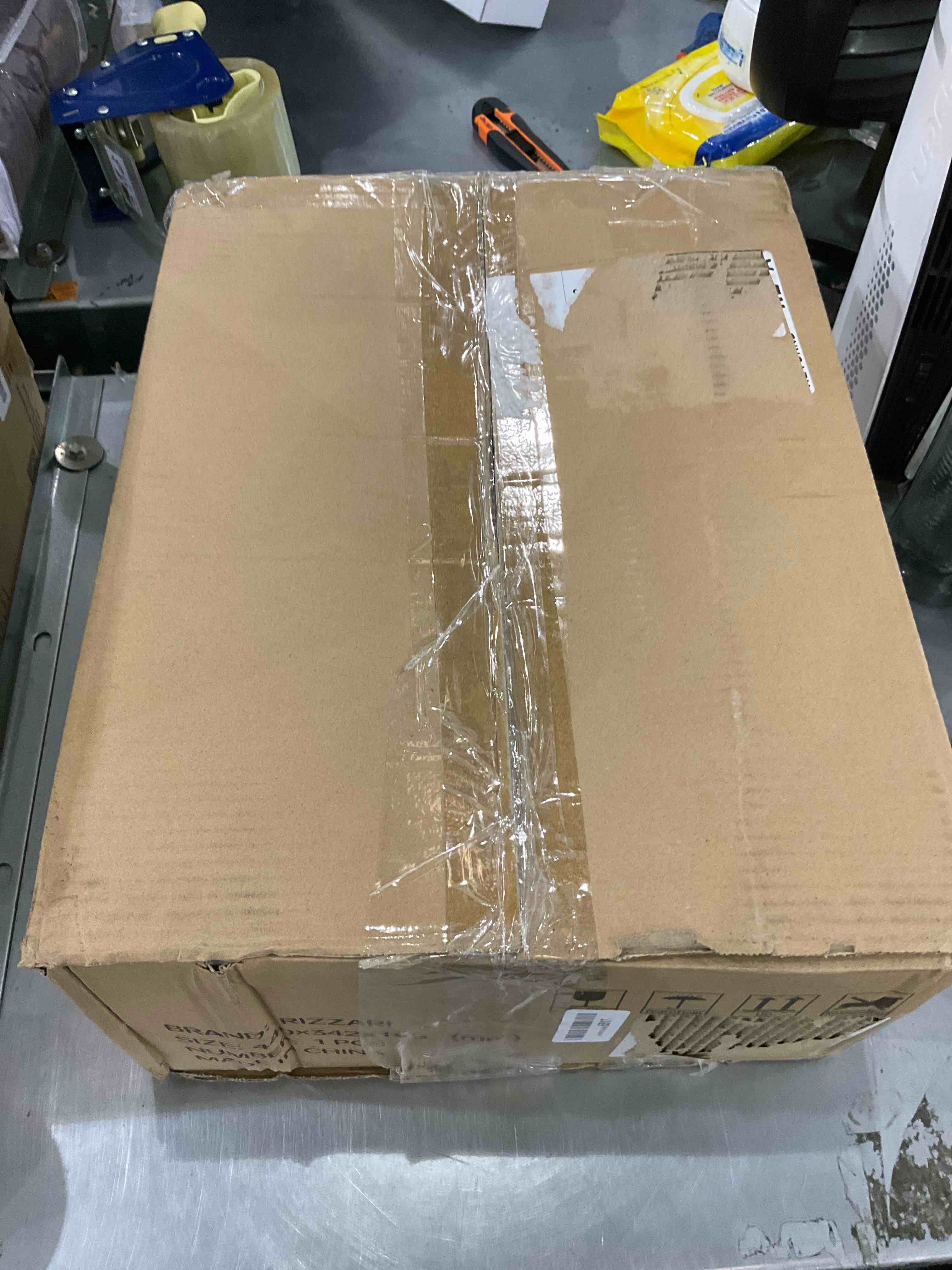 https://s3.amazonaws.com/lotting-images-prod/bidfta/EXS00566631_1699370071235.jpeg