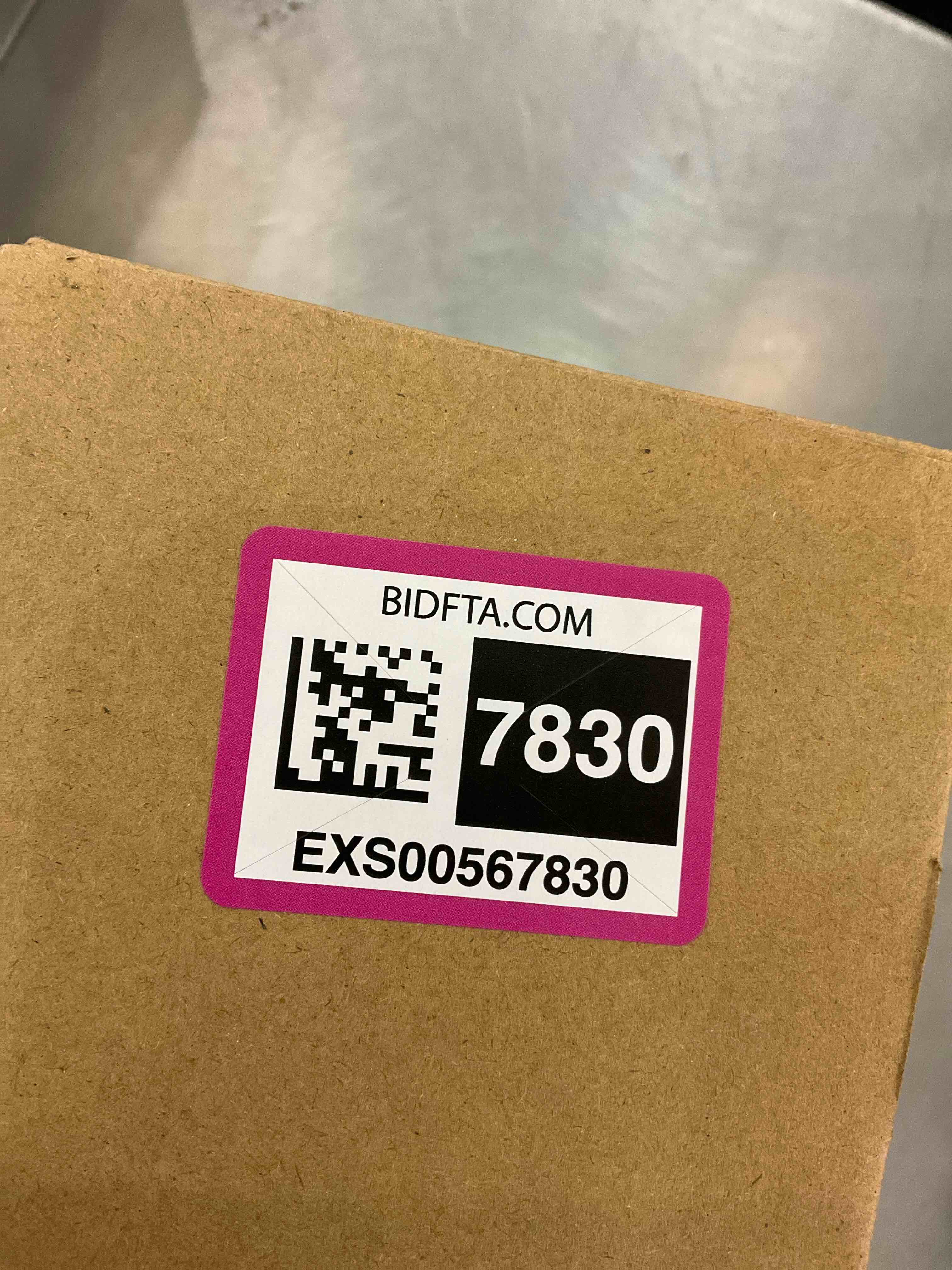 https://s3.amazonaws.com/lotting-images-prod/bidfta/EXS00567830_1700665994081.jpeg